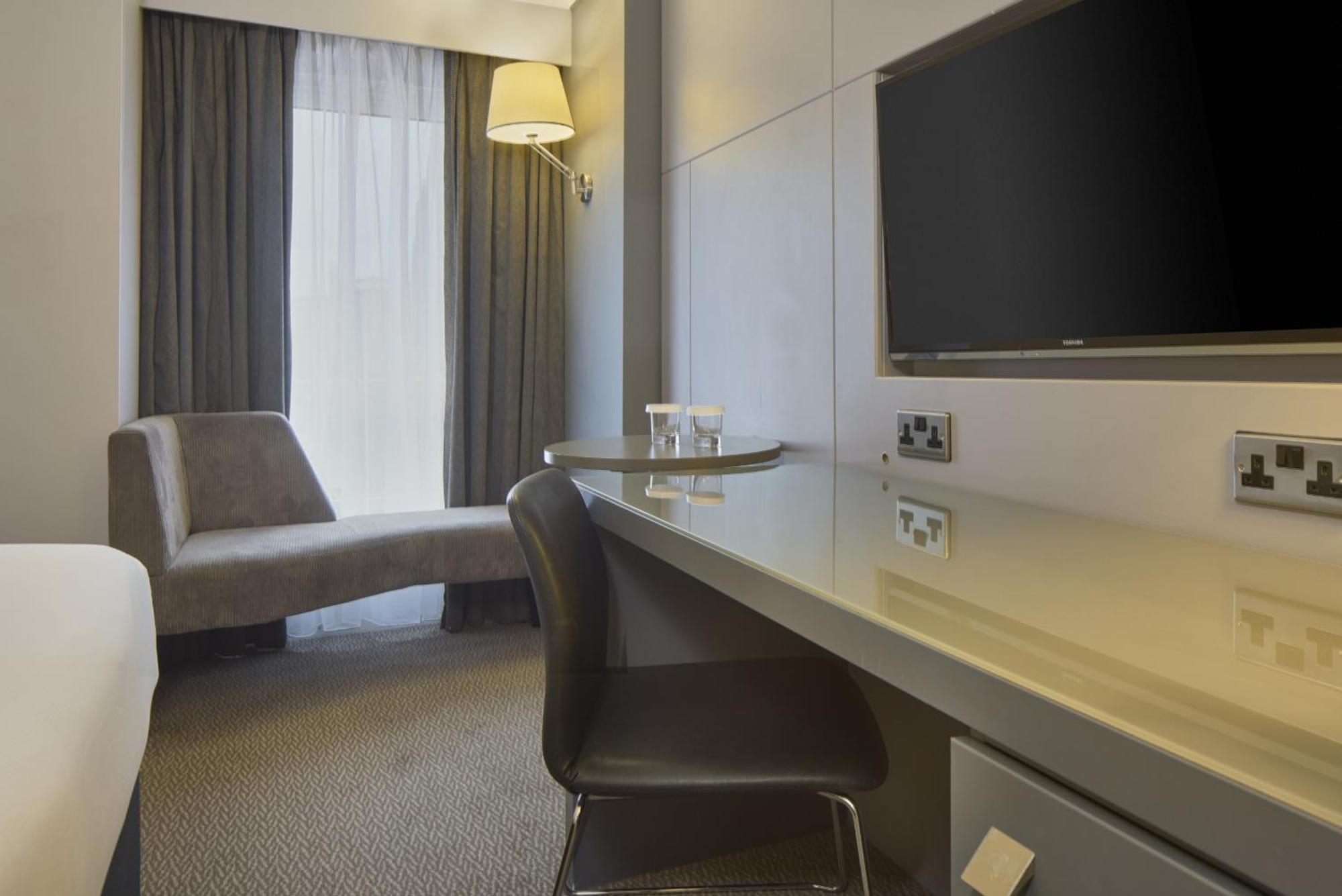 Doubletree By Hilton Centre