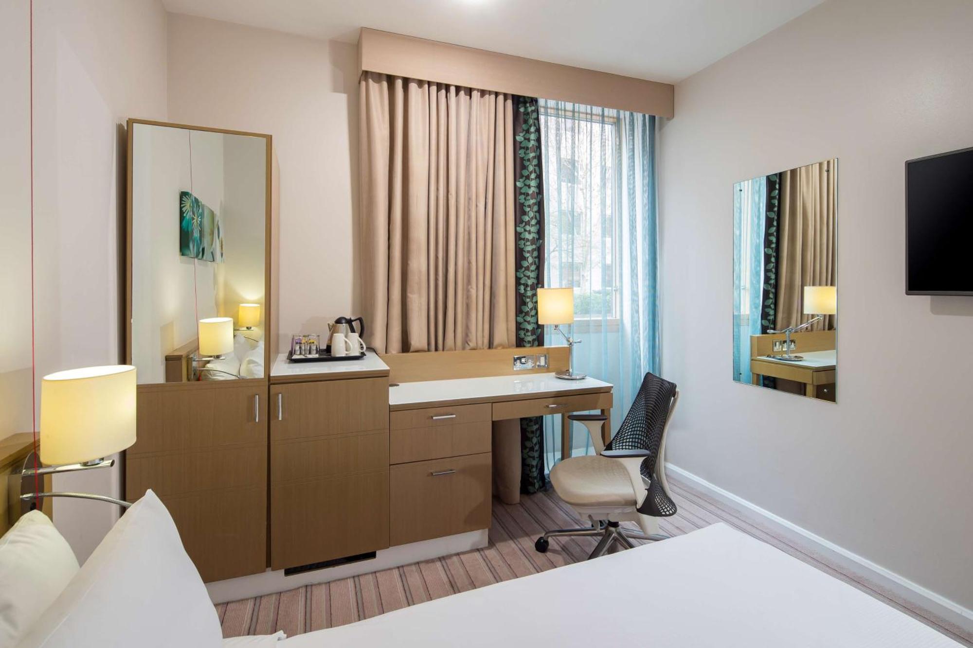 Hilton Garden Centre Hotel Bristol
