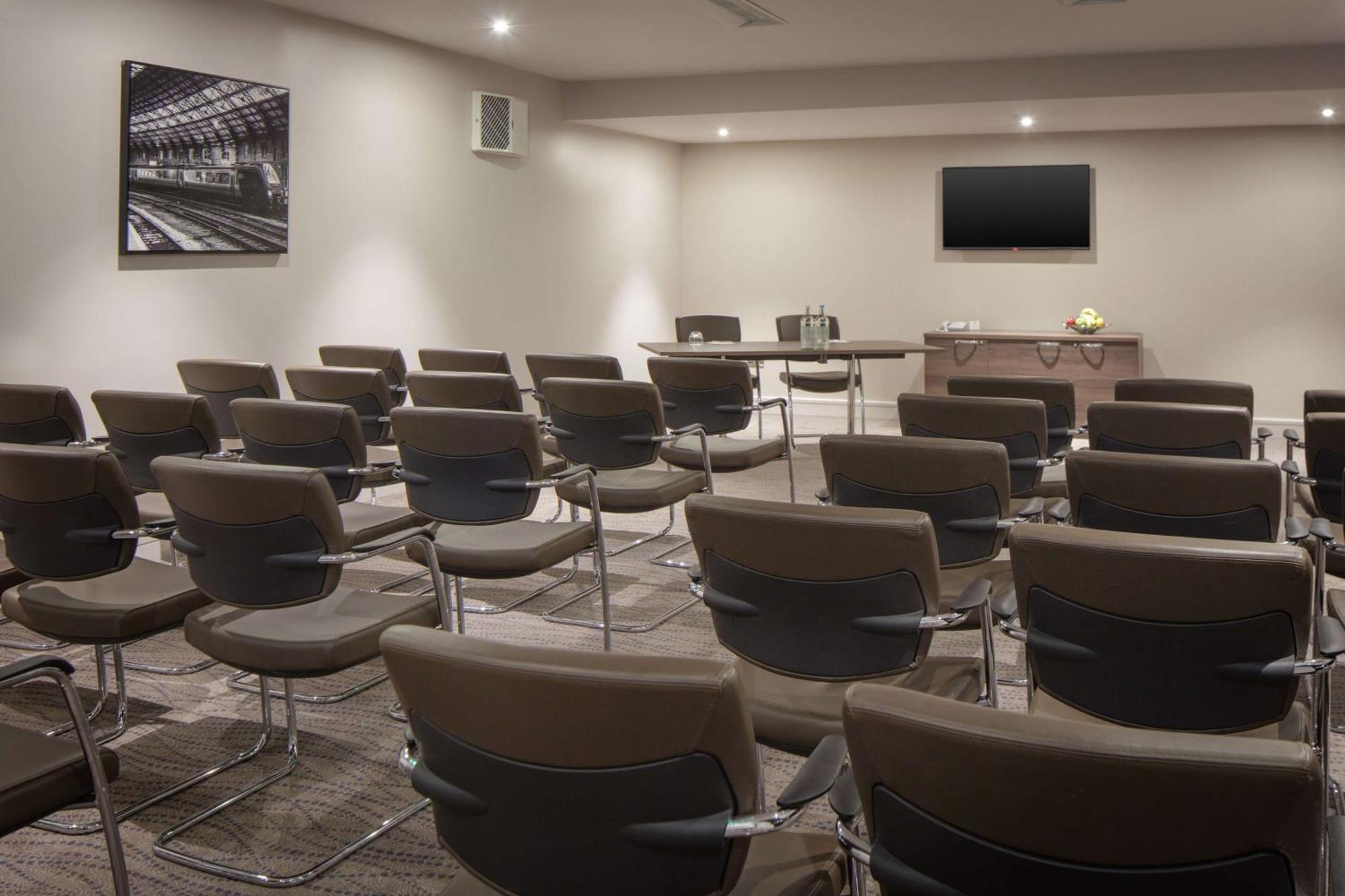 Hotel Doubletree By Hilton Centre 4*