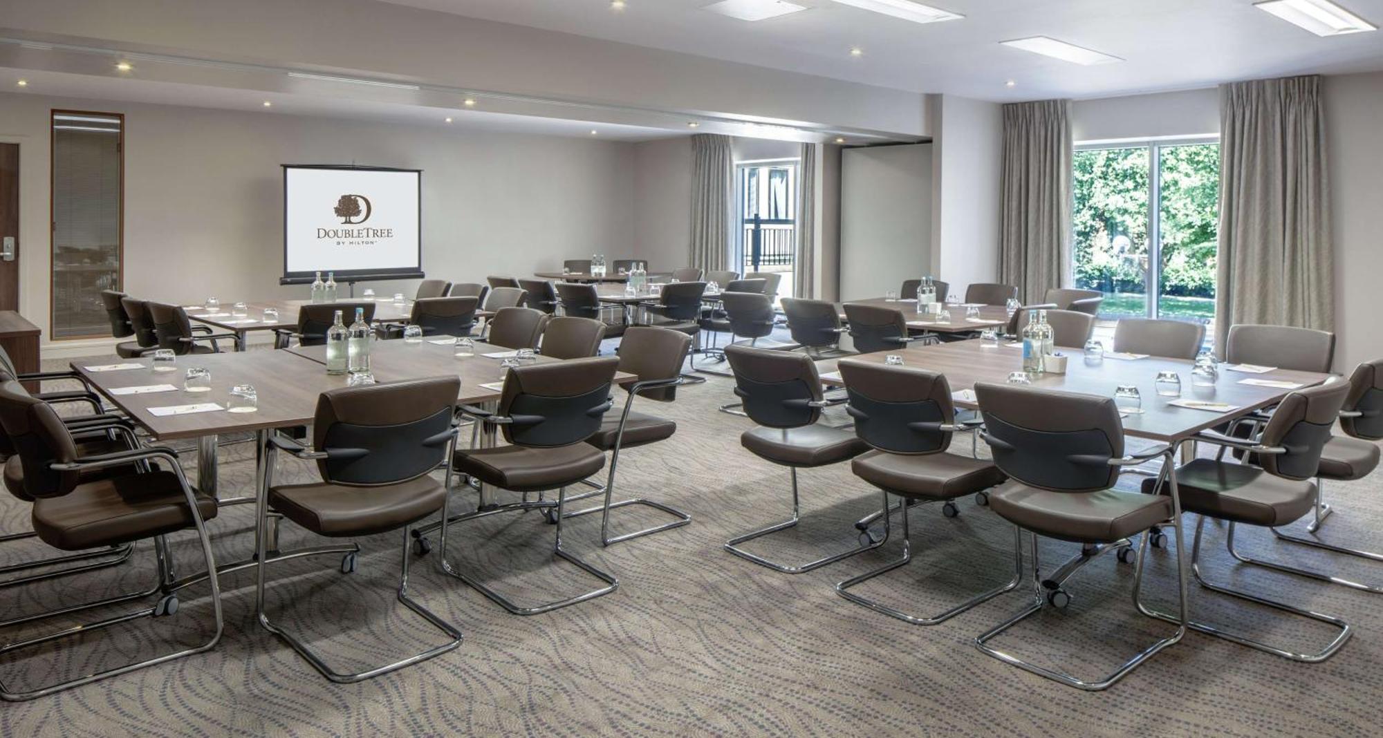 Doubletree By Hilton Centre Hotel