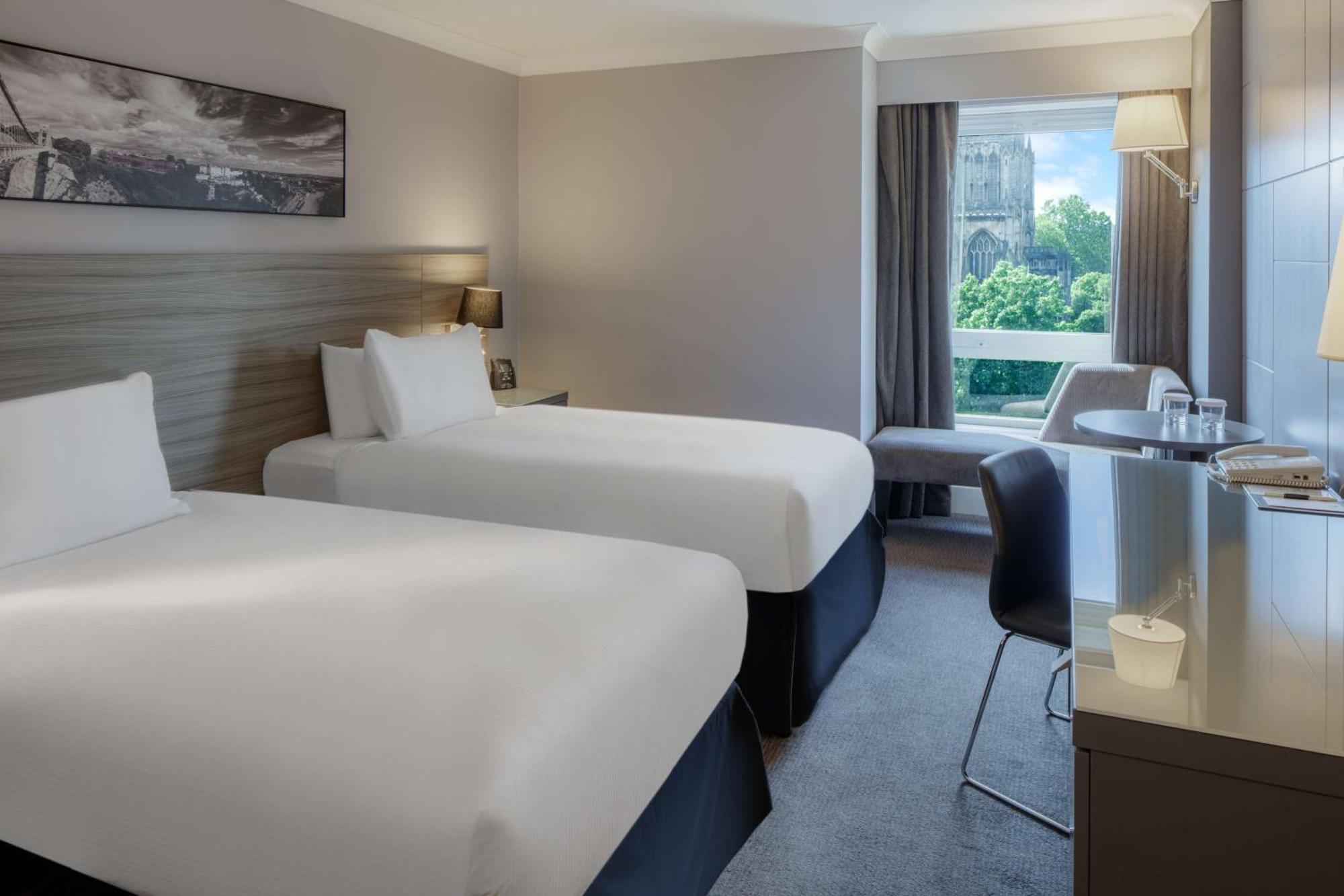 Doubletree By Hilton Centre 4*