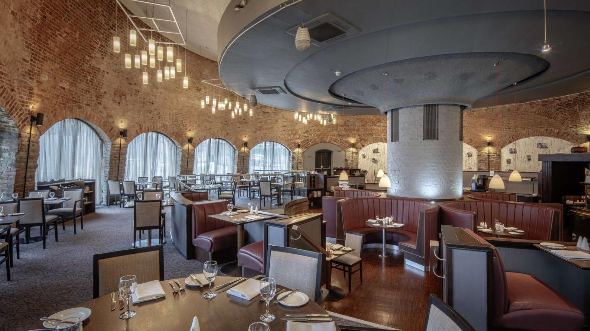 Doubletree By Hilton Centre 4*