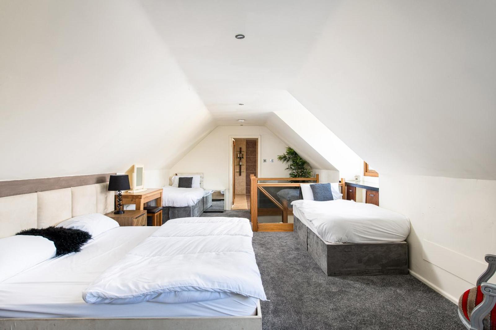 The West Barn Near Bath, Sleeps 24 And 2 Hot Tubs Bristol
