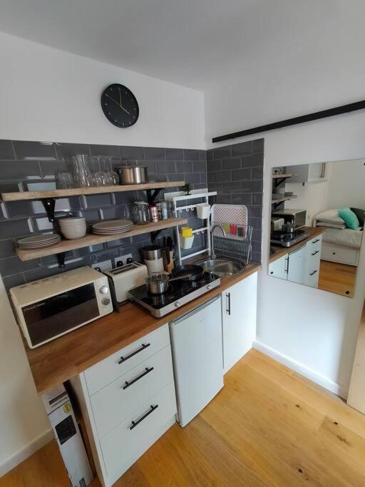 Apartment Private Self Contained Self Catering Flat Bristol