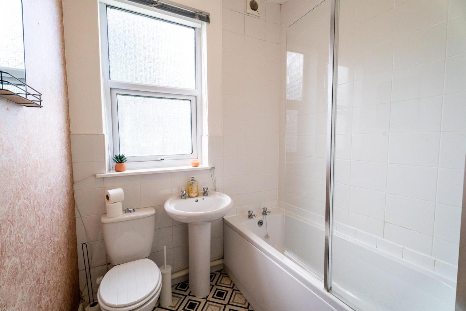 Cozy Urban | Retreat Modern 1br | Free Parking Apartment
