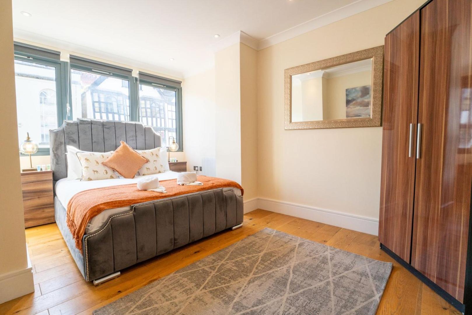 Apartment Vibrant Old 2br - Full Kitchen Wifi *