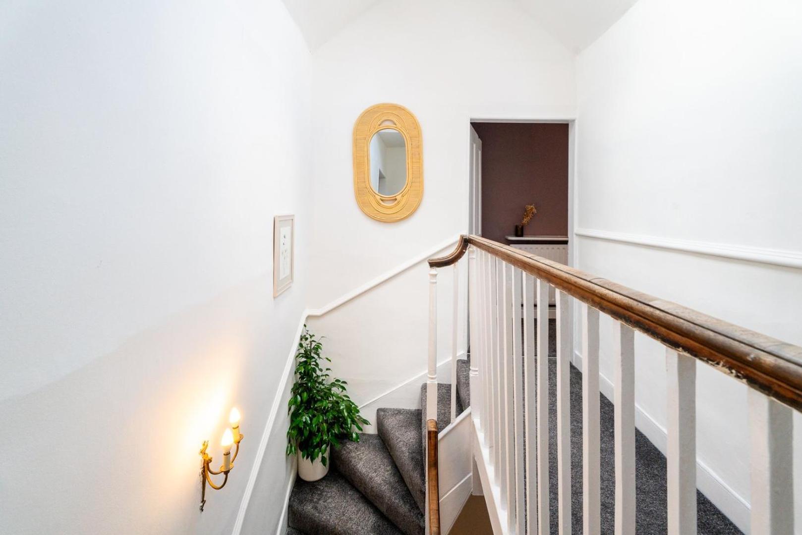 Cohost Partners | 4br/2ba | Free Parking | Wifi Guest house *