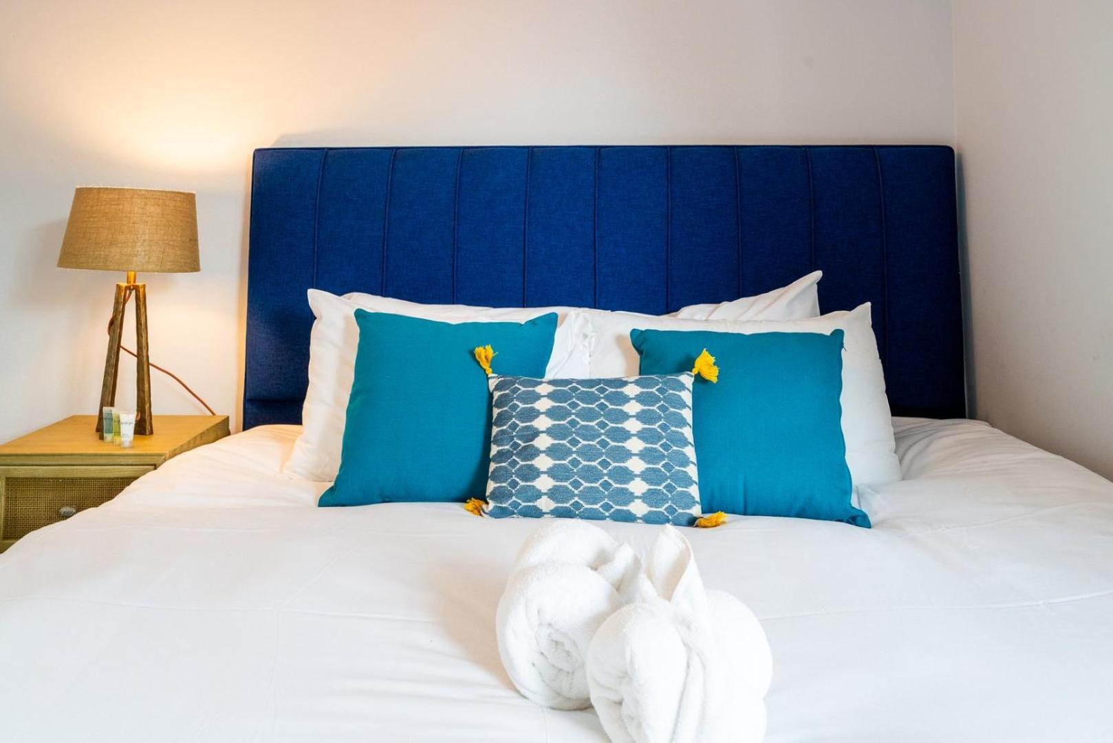 Cohost Partners | 4br/2ba | Free Parking | Wifi Bristol