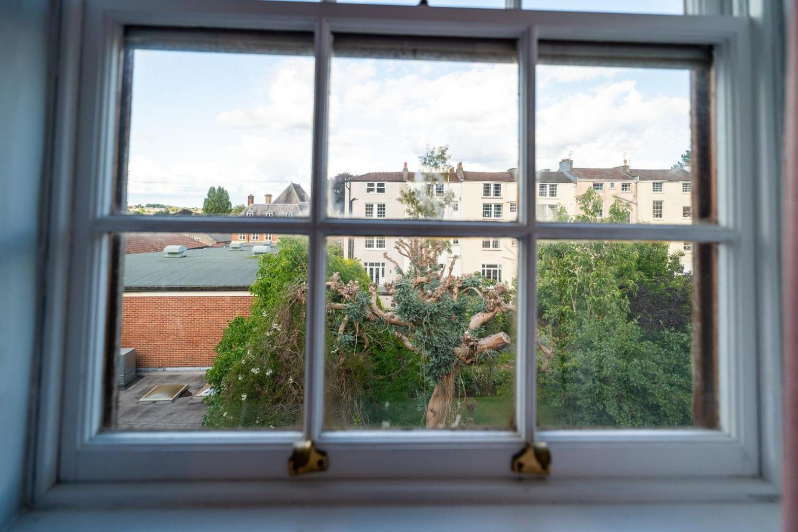 Cohost Partners | 4br/2ba | Free Parking | Wifi Guest house