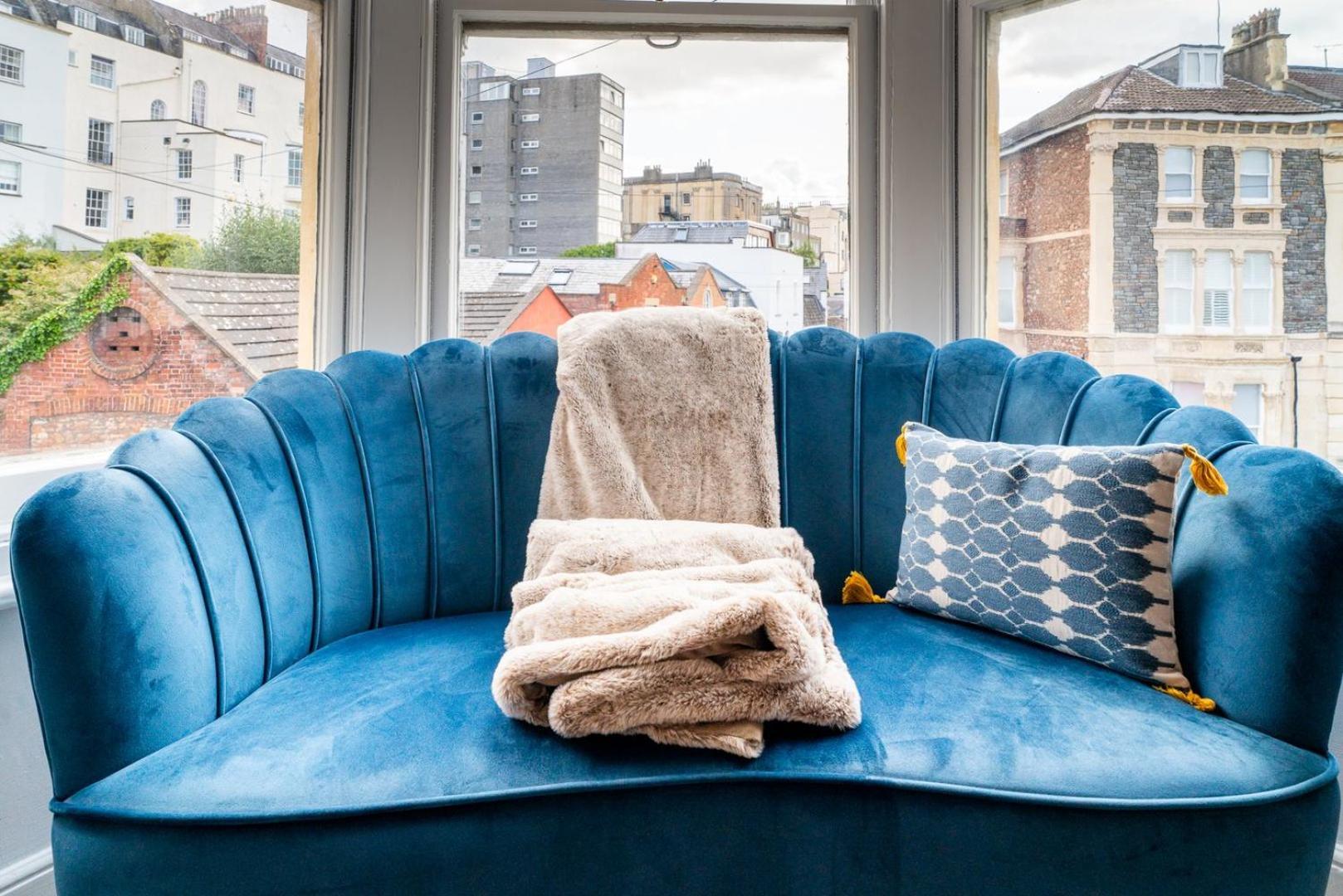 Cohost Partners | 4br/2ba | Free Parking | Wifi Bristol