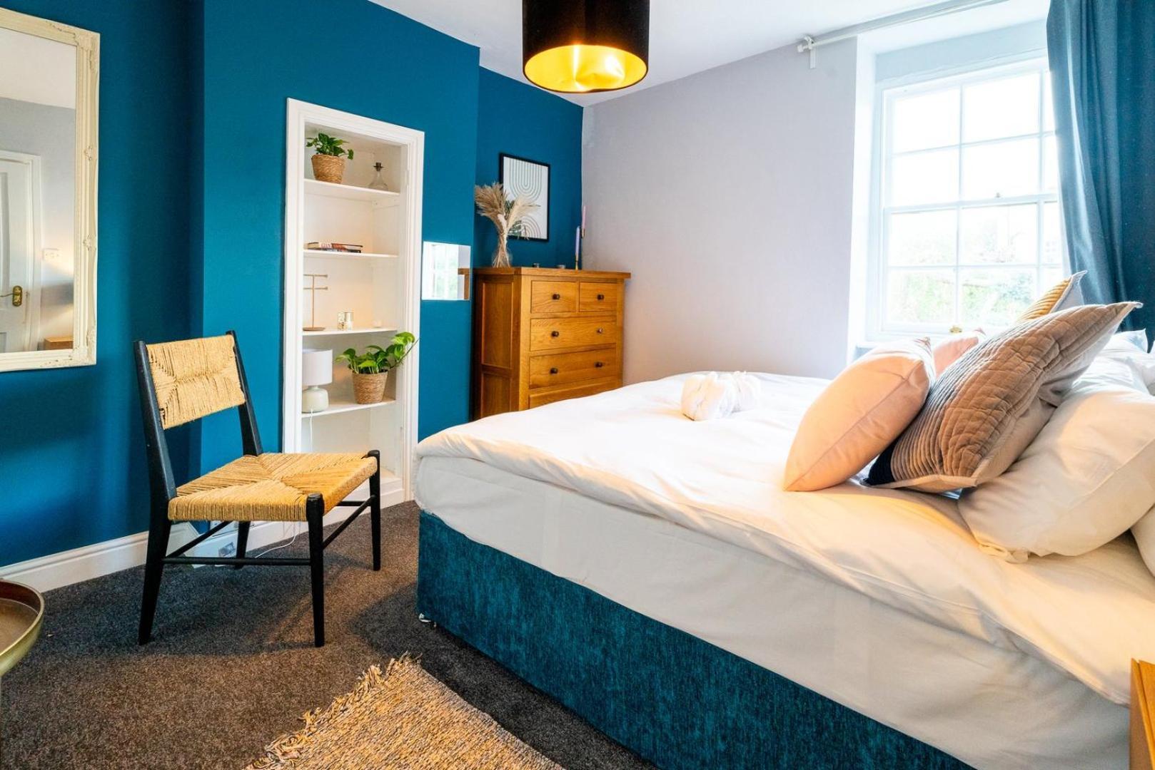 Cohost Partners | 4br/2ba | Free Parking | Wifi Guest house