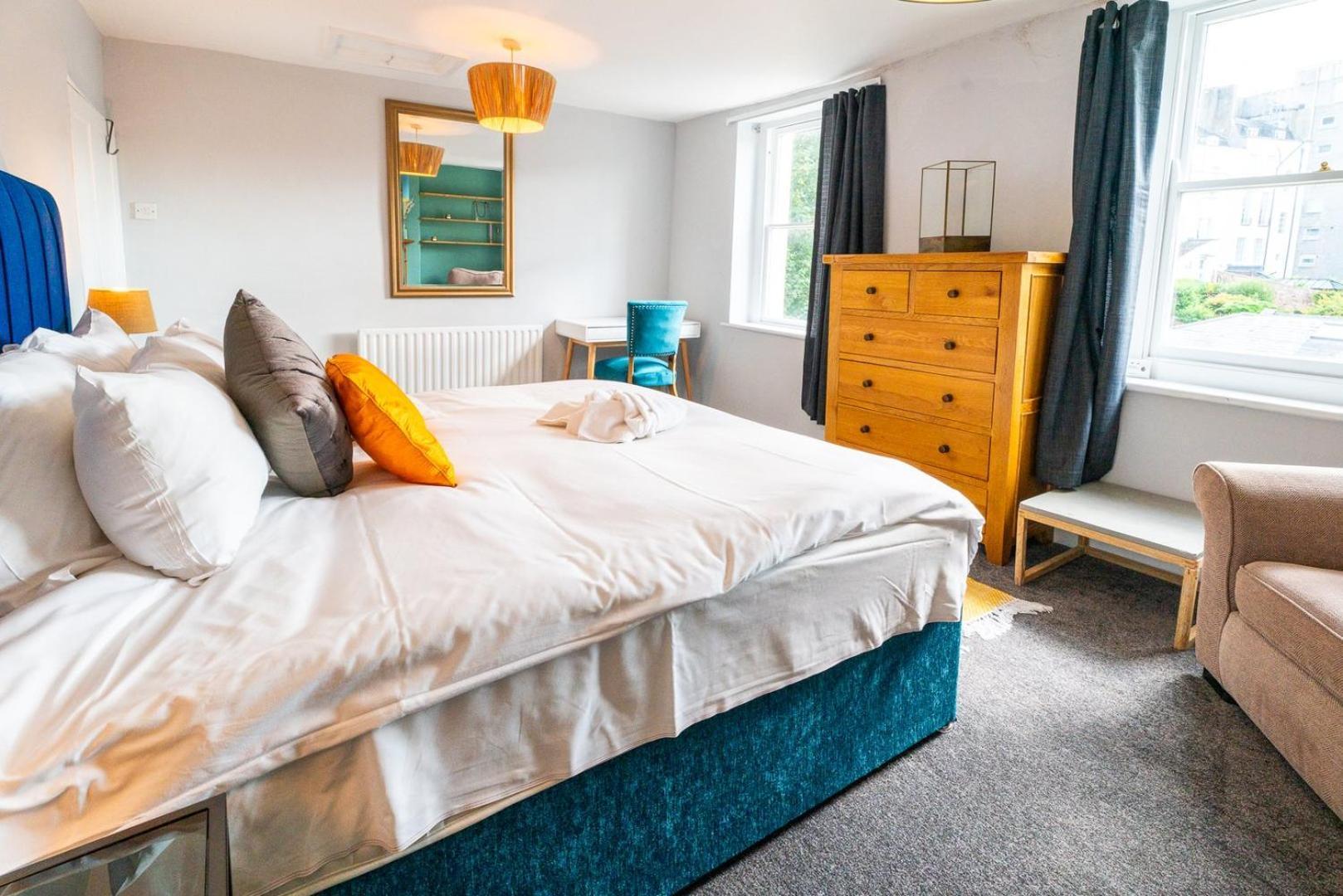 Cohost Partners | 4br/2ba | Free Parking | Wifi *