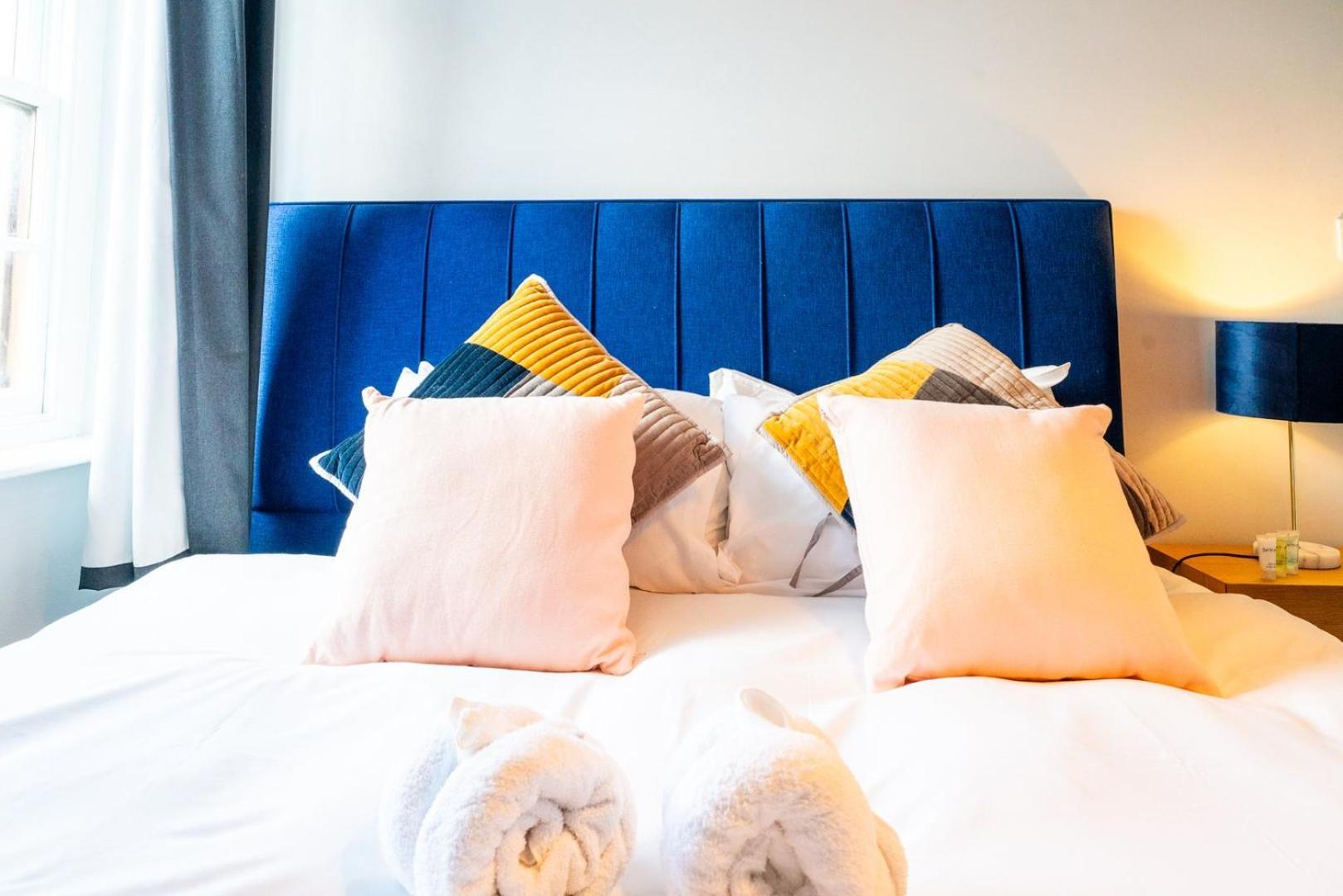 Cohost Partners | 4br/2ba | Free Parking | Wifi Guest house