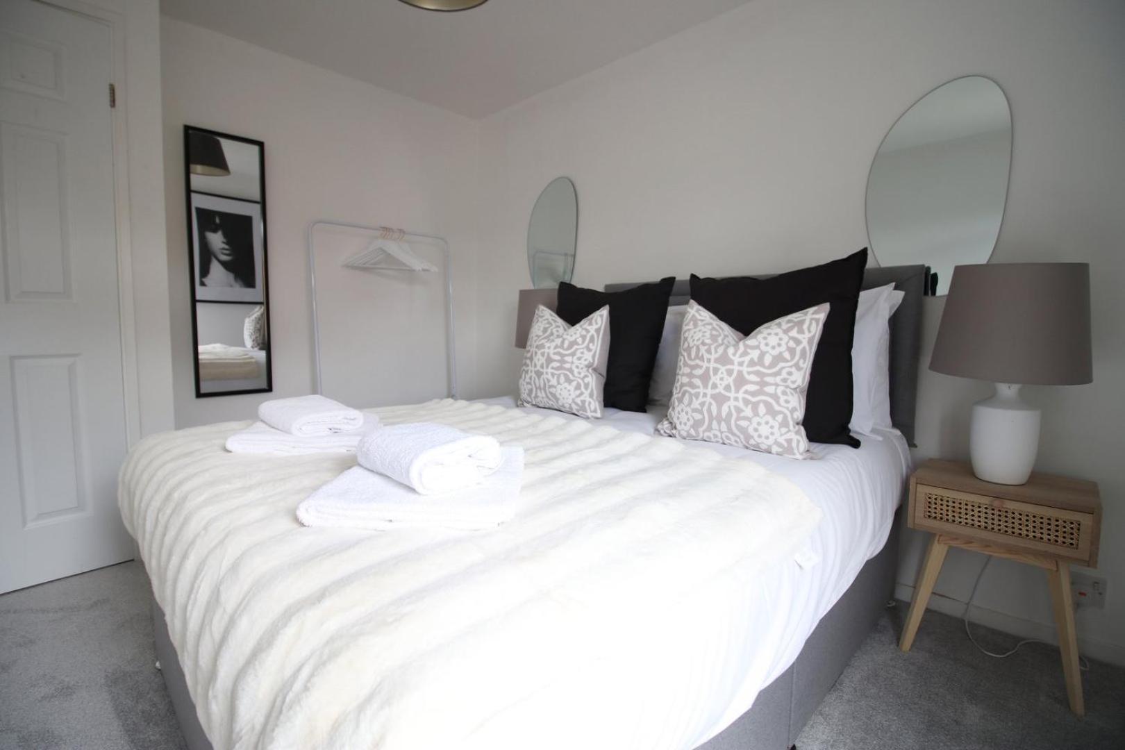 Guest house 4 Bedroom With Free On Street Parking Bristol
