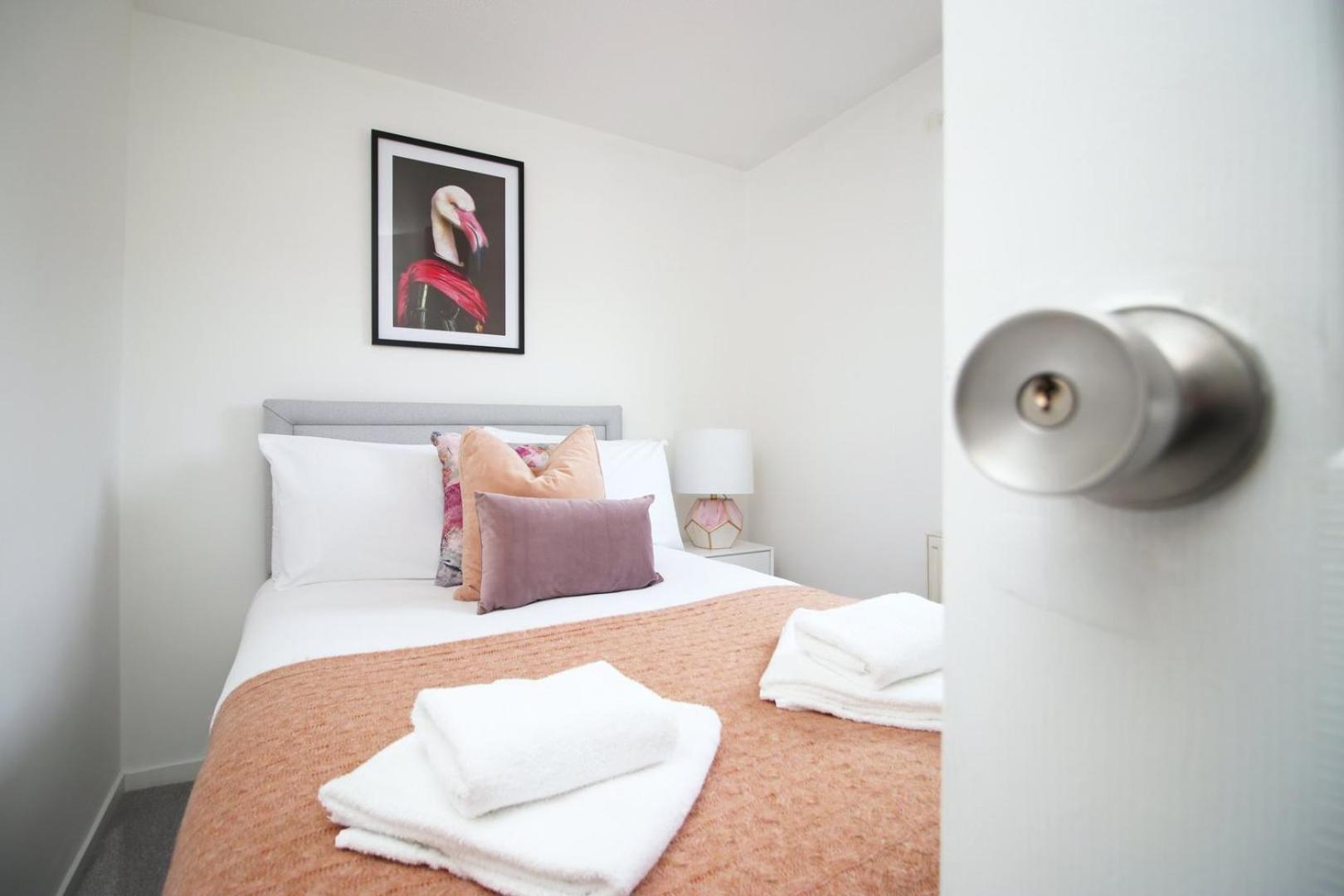 4 Bedroom With Free On Street Parking Guest house