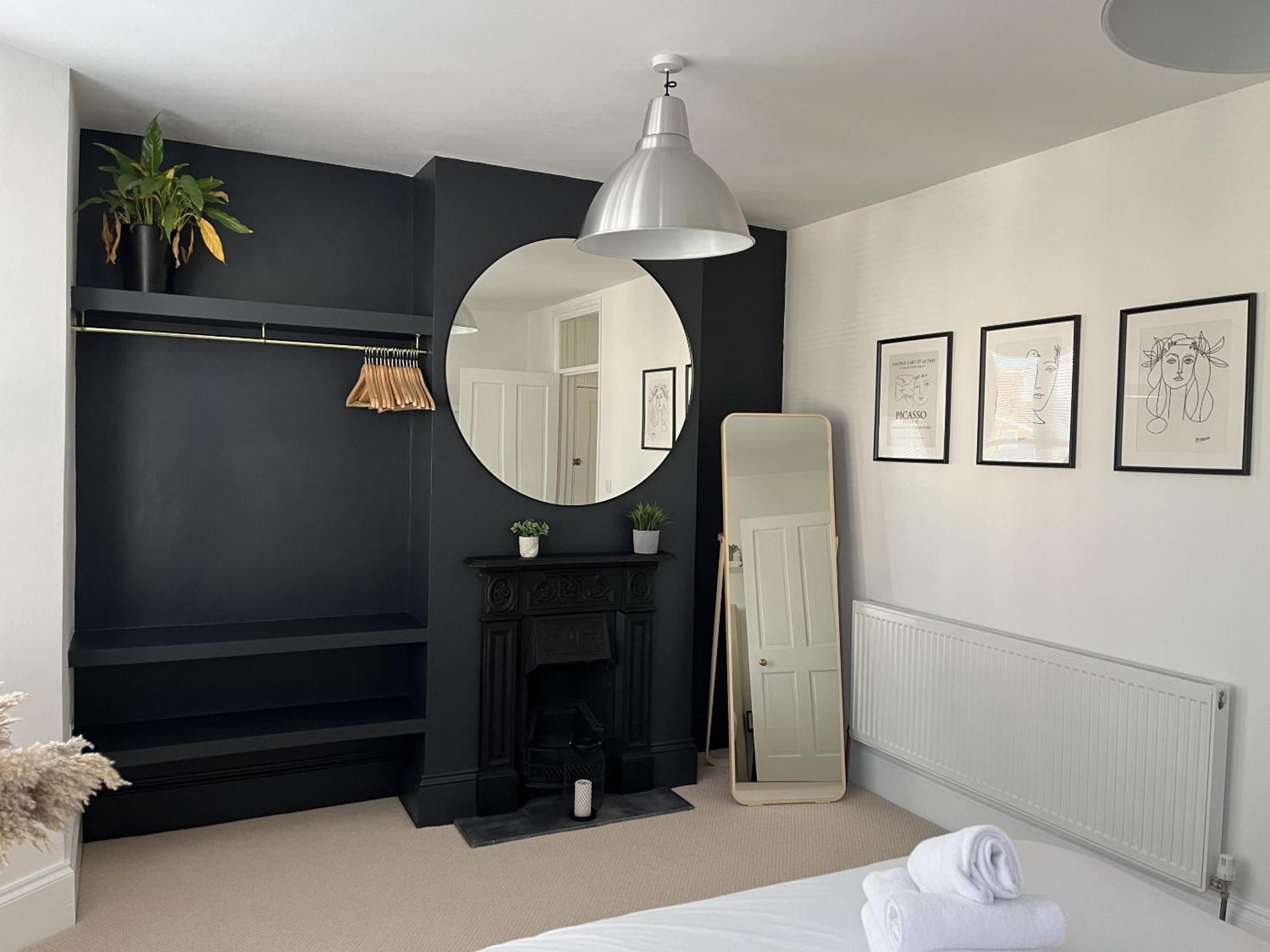 Restored Victorian With Private Garden Holiday home Bristol
