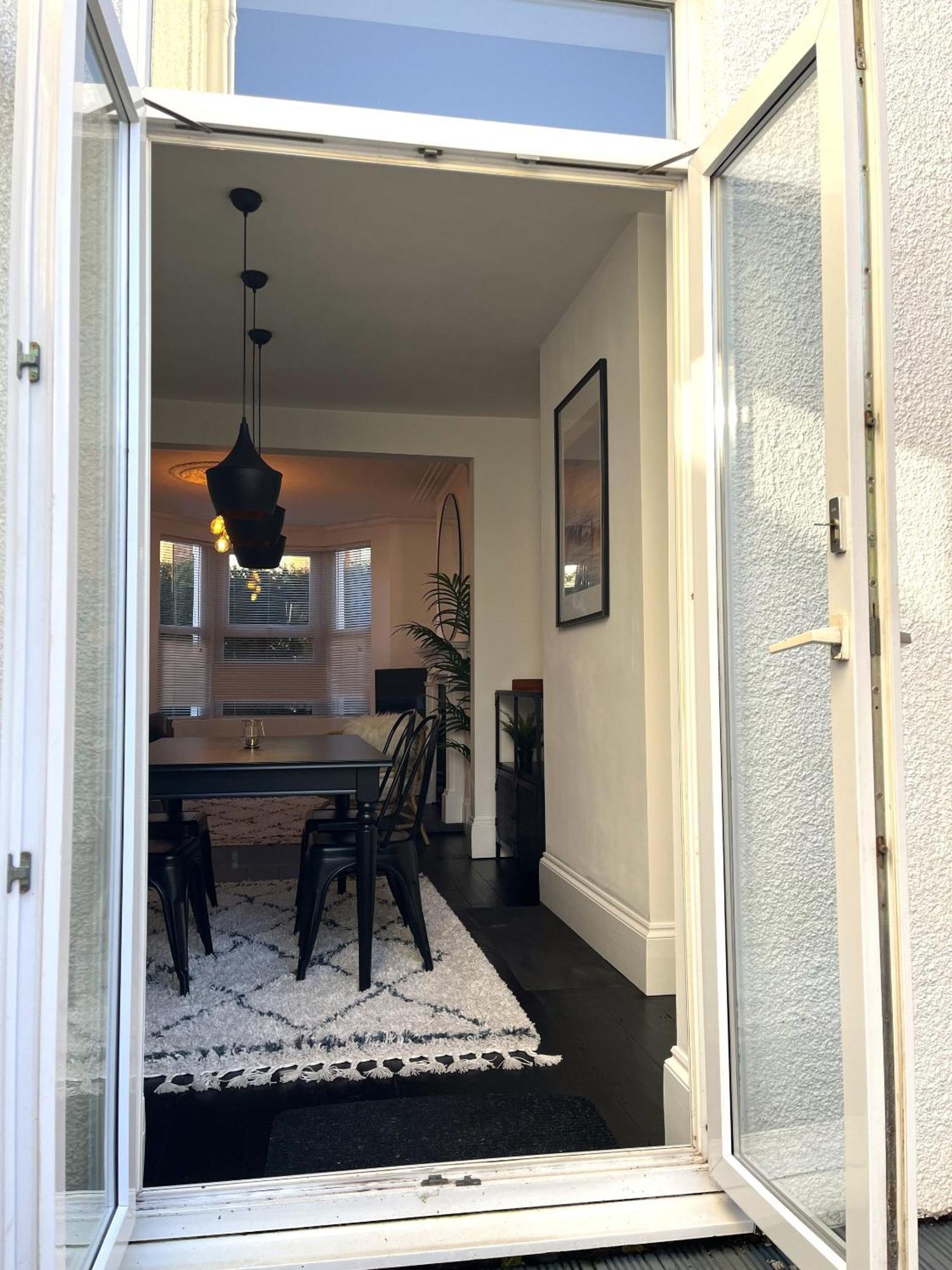 Holiday home Restored Victorian With Private Garden Bristol