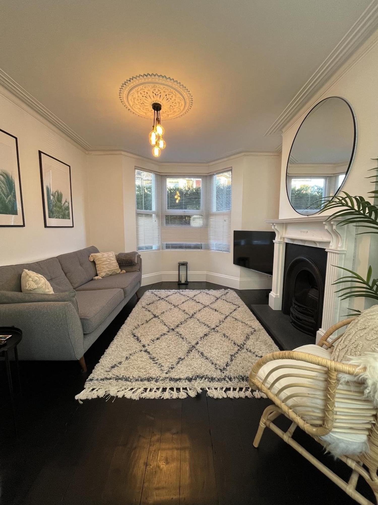Restored Victorian With Private Garden Holiday home *