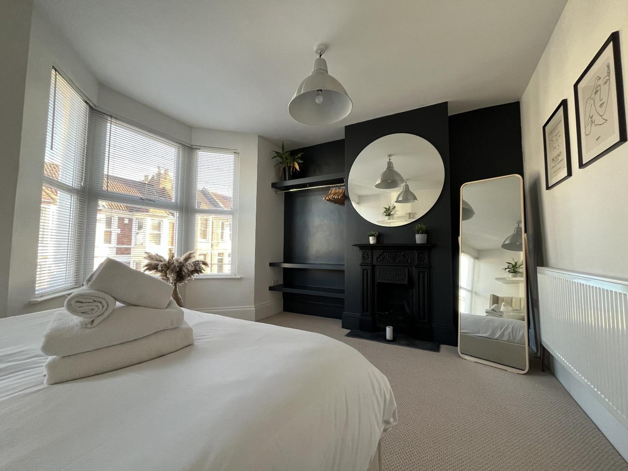 Restored Victorian With Private Garden Holiday home *
