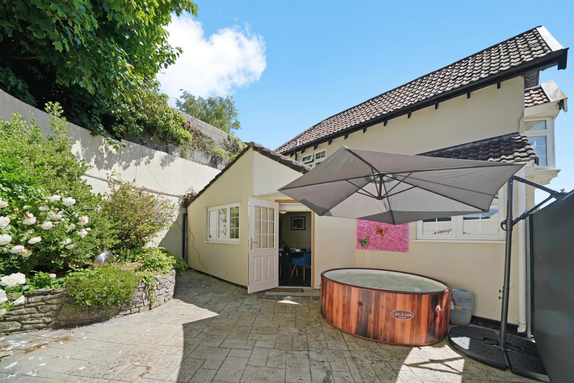 Holiday home Heaven In - Games Bristol