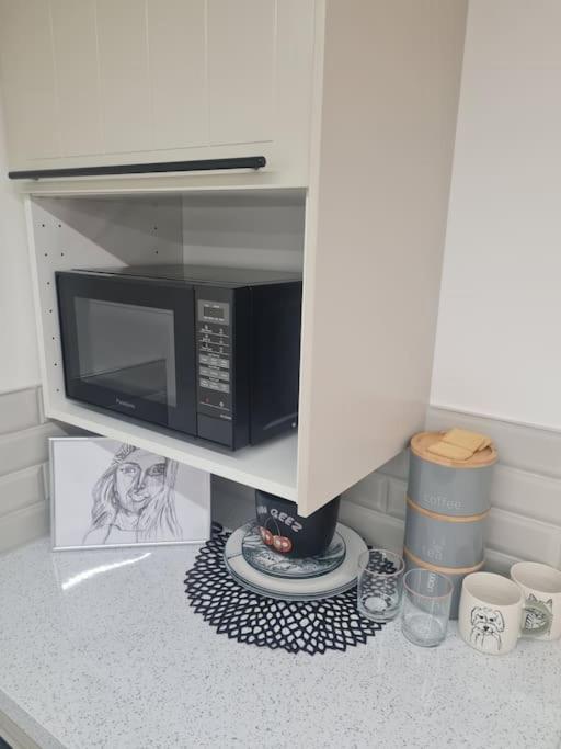 Converted Garage Ensuite Apartment Bristol