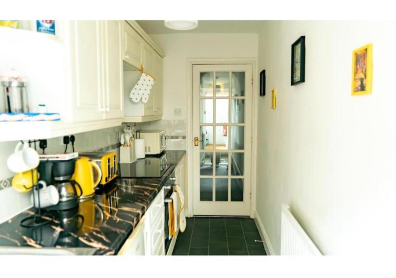 Apartment Clifton's Cosy Escape
