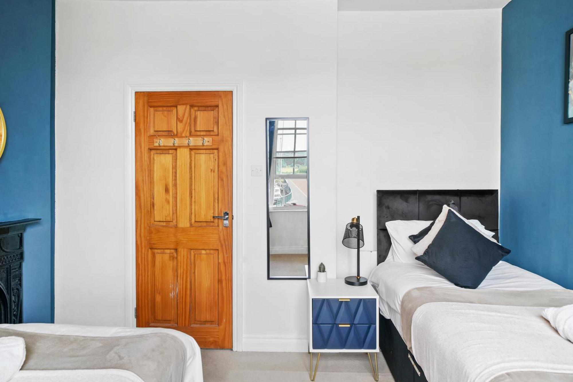 Apartment Harbourside Heaven In - Sleeps 8