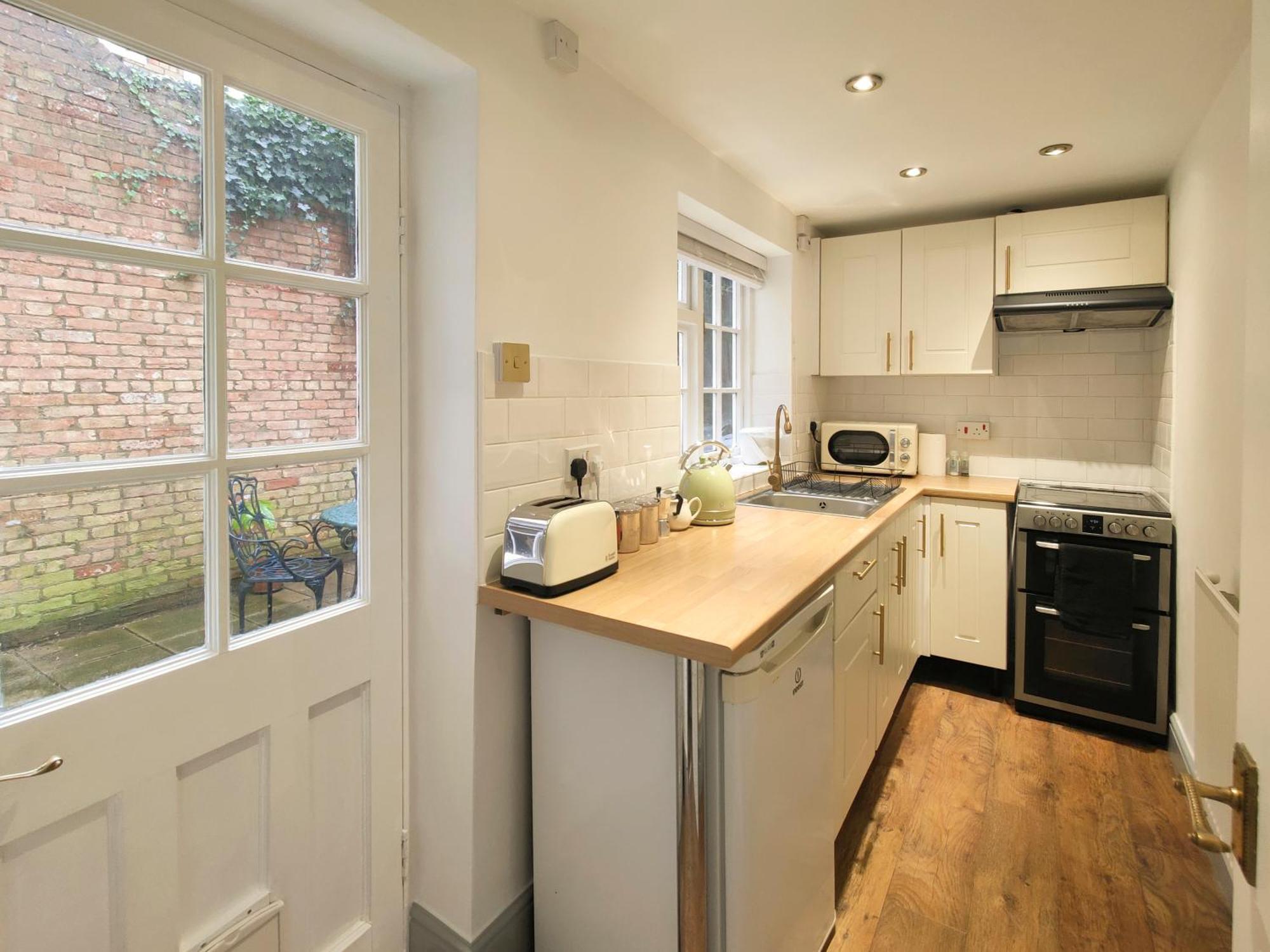 Apartment Base78, Your Place In Bristoi, Close To Station, Harbourside &