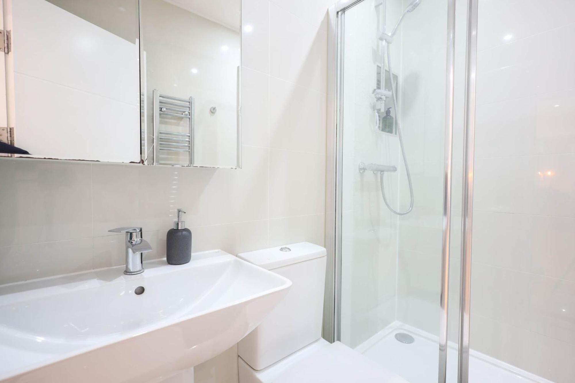 Centre, Spacious, Ensuite, Smart Tv, Sofa Bed Bristol