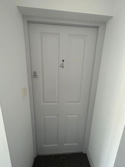 Apartment 1 Bed Flat, Free Parking, 5 Min Walk To Airbus Bristol