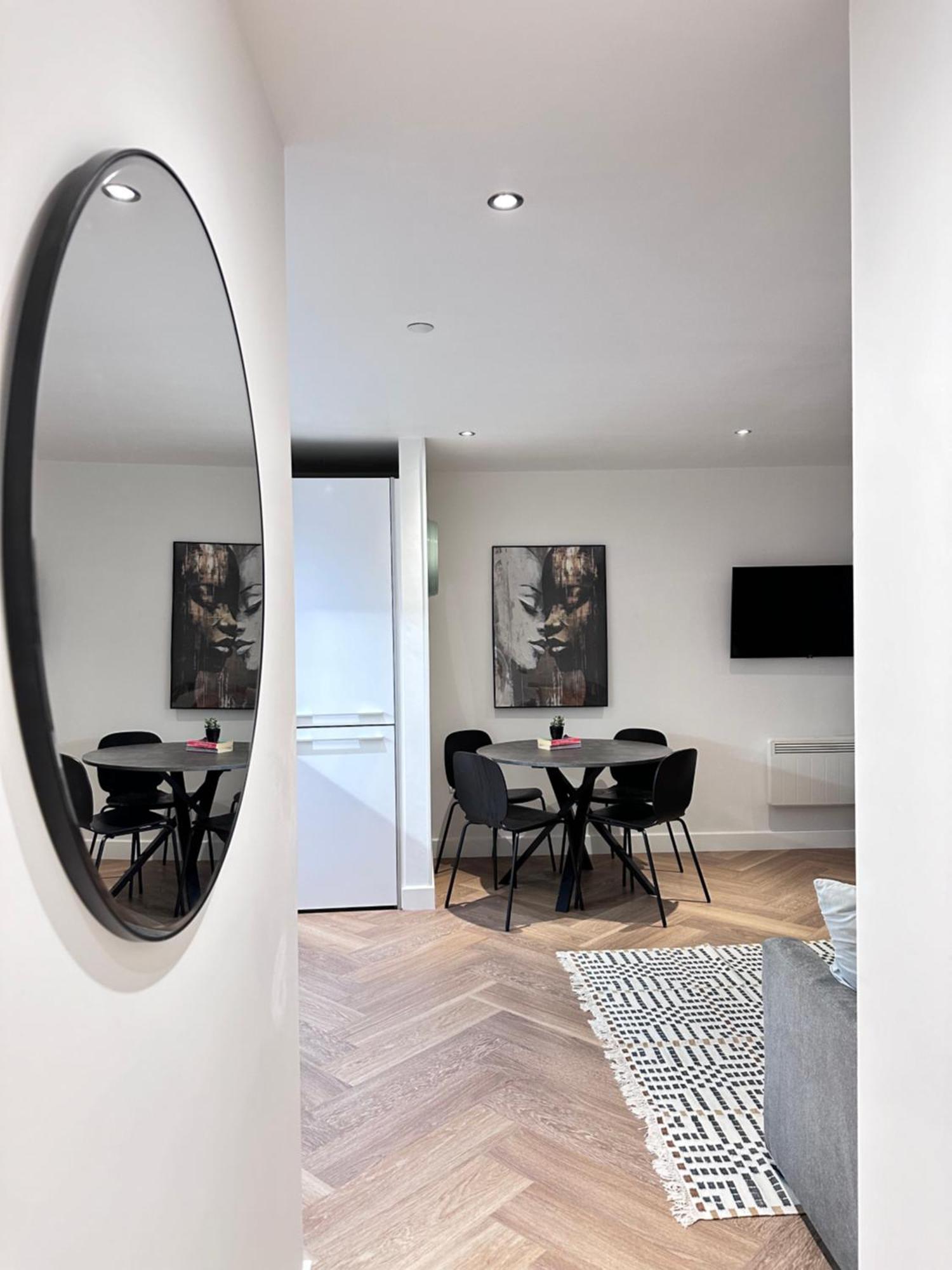 Marsh House - 2 Bedroom In The Heart Of The Apartment Bristol