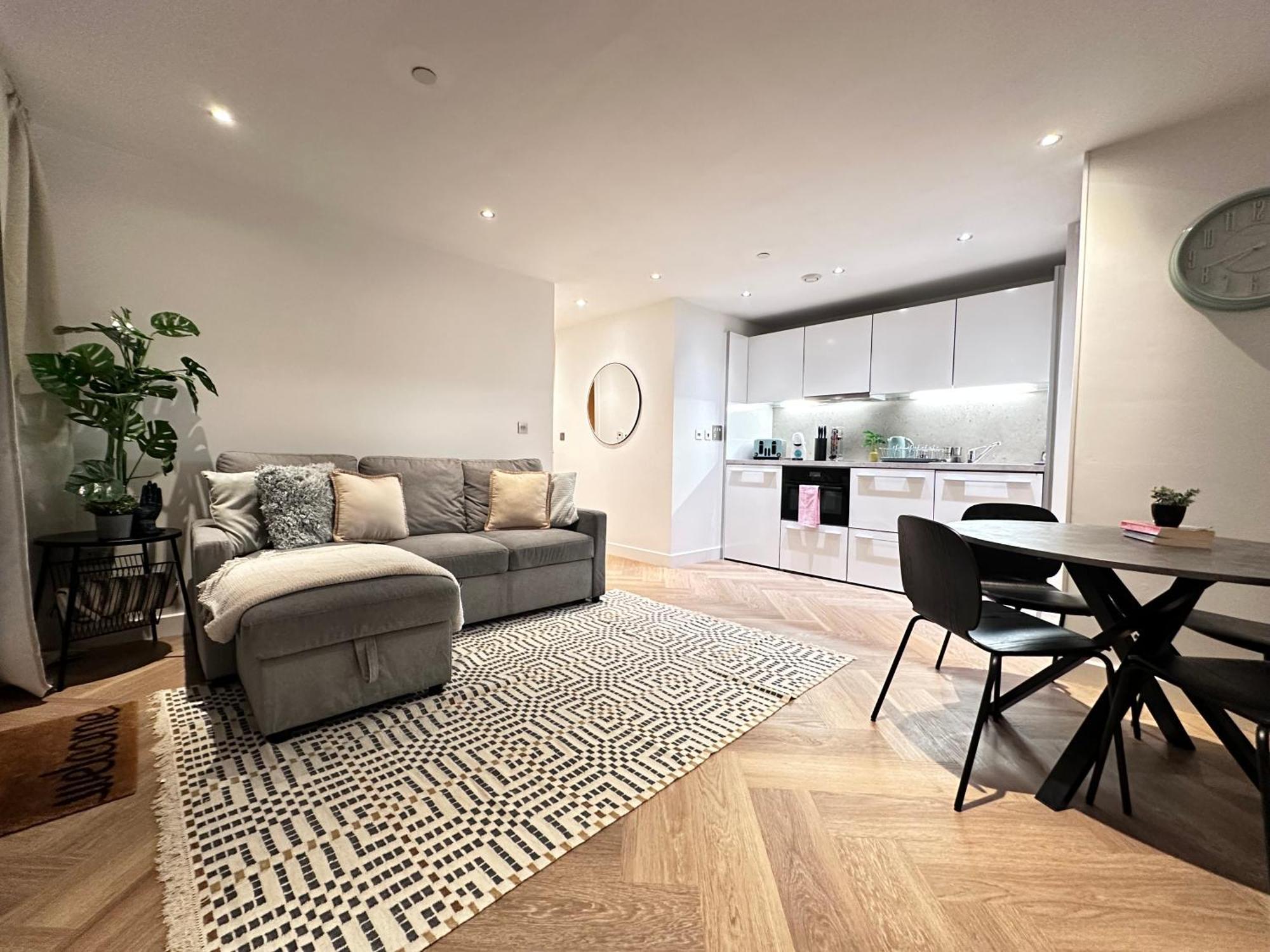 Marsh House - 2 Bedroom In The Heart Of The Apartment