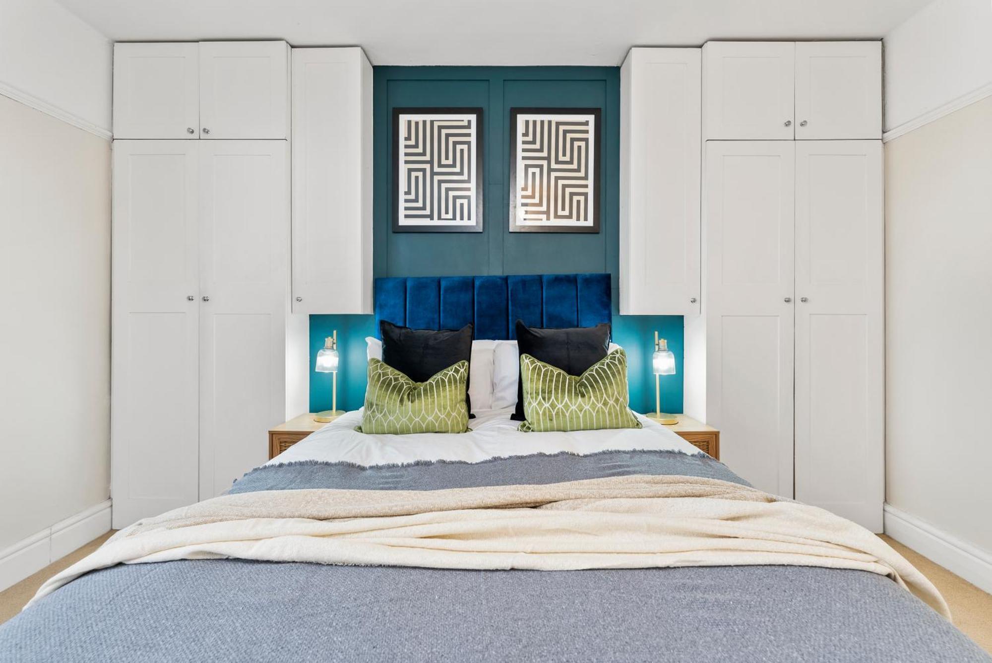Stunning 4-bed - Garden - Sleeps 14 * Bristol