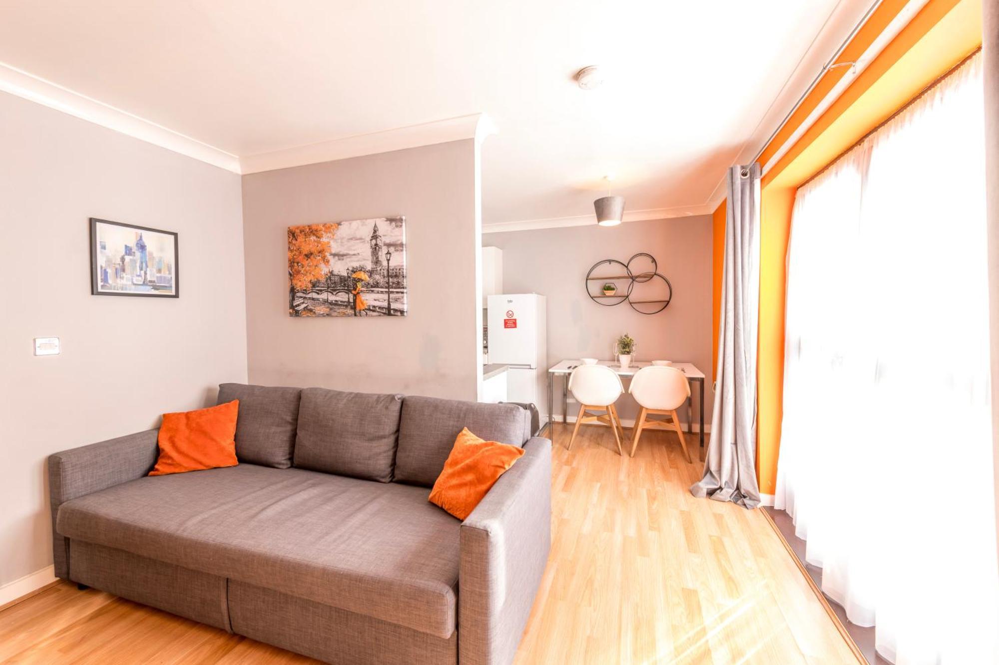 Prime Location - Modern City Apartment! *