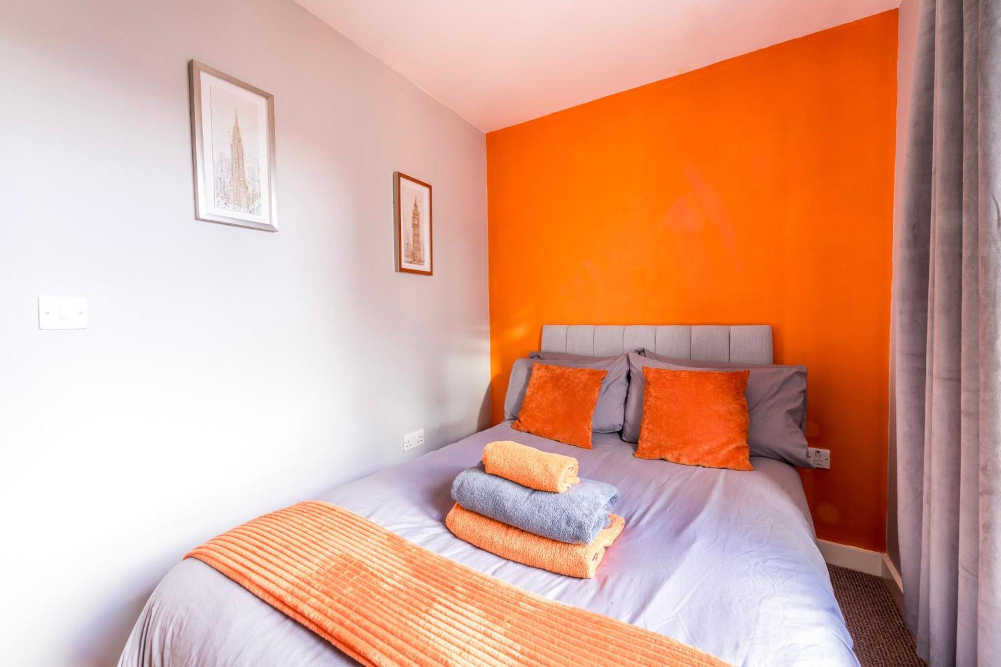 Apartment Prime Location - Modern City Apartment! *