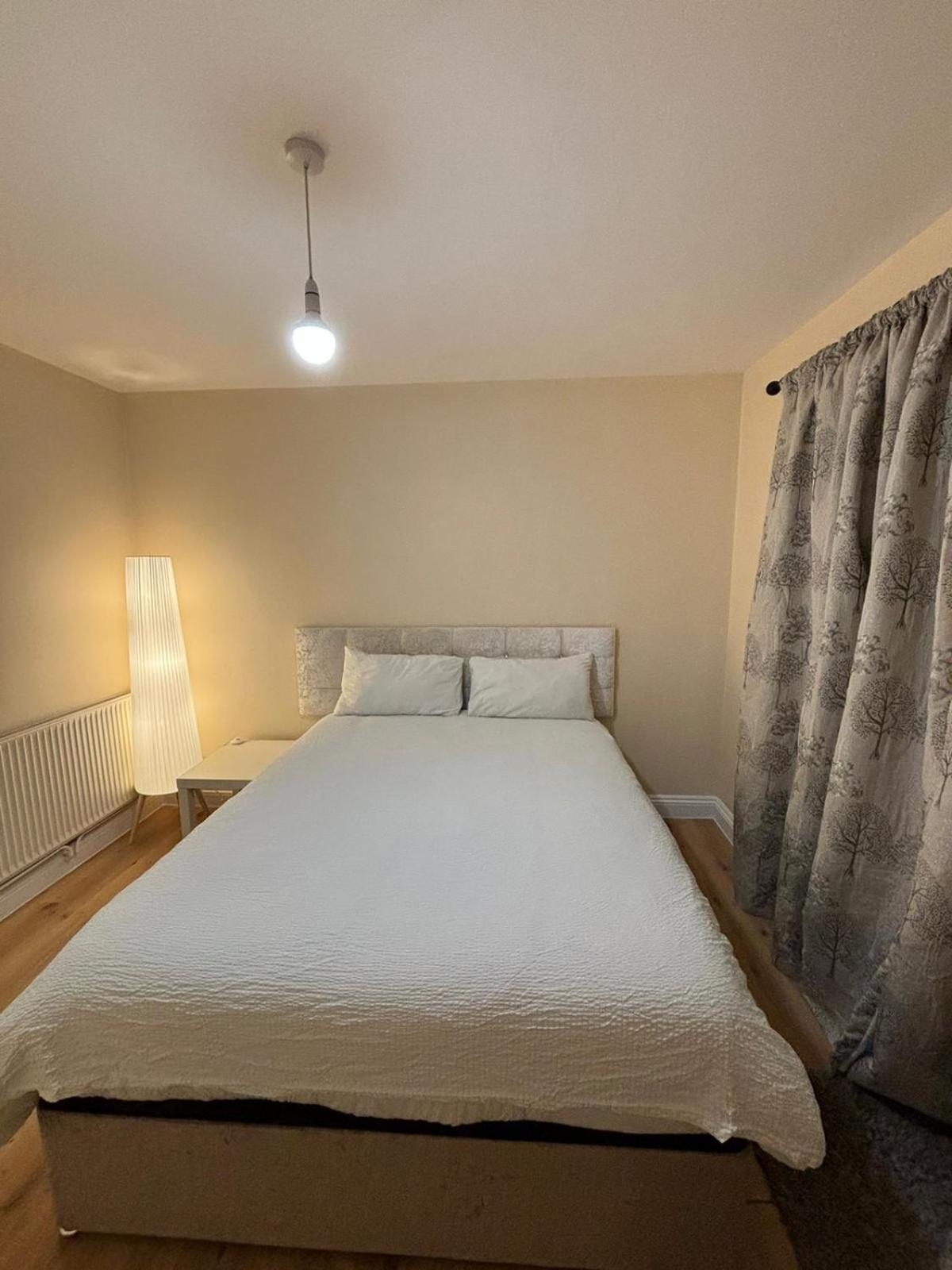 Guest house Shared House In Chakeshill Drive