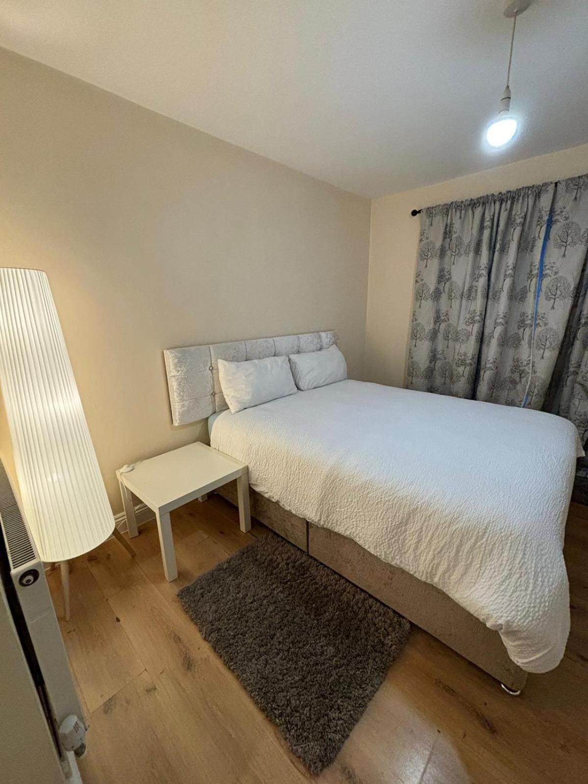 Shared House In Chakeshill Drive * Bristol
