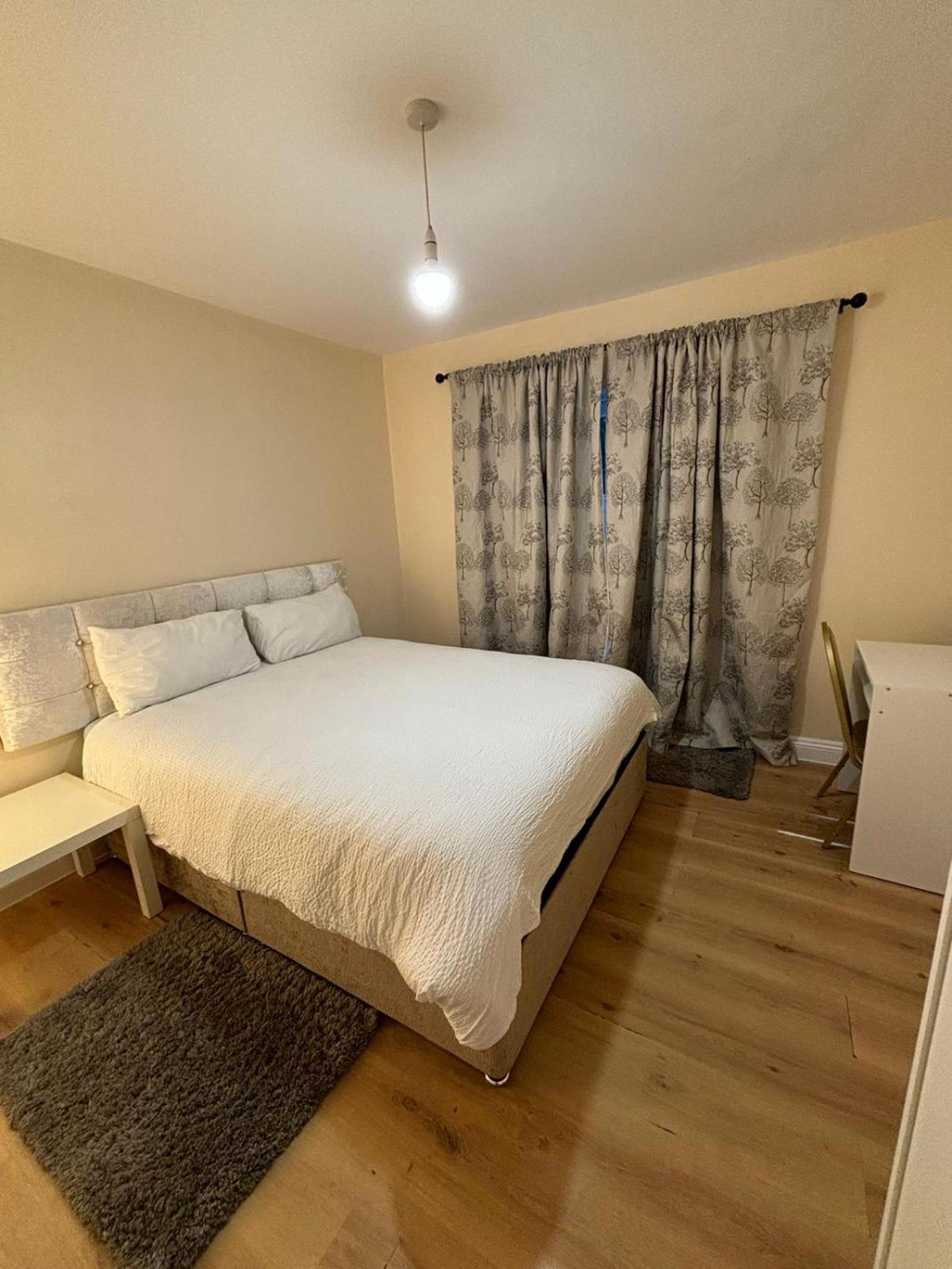Guest house Shared House In Chakeshill Drive *