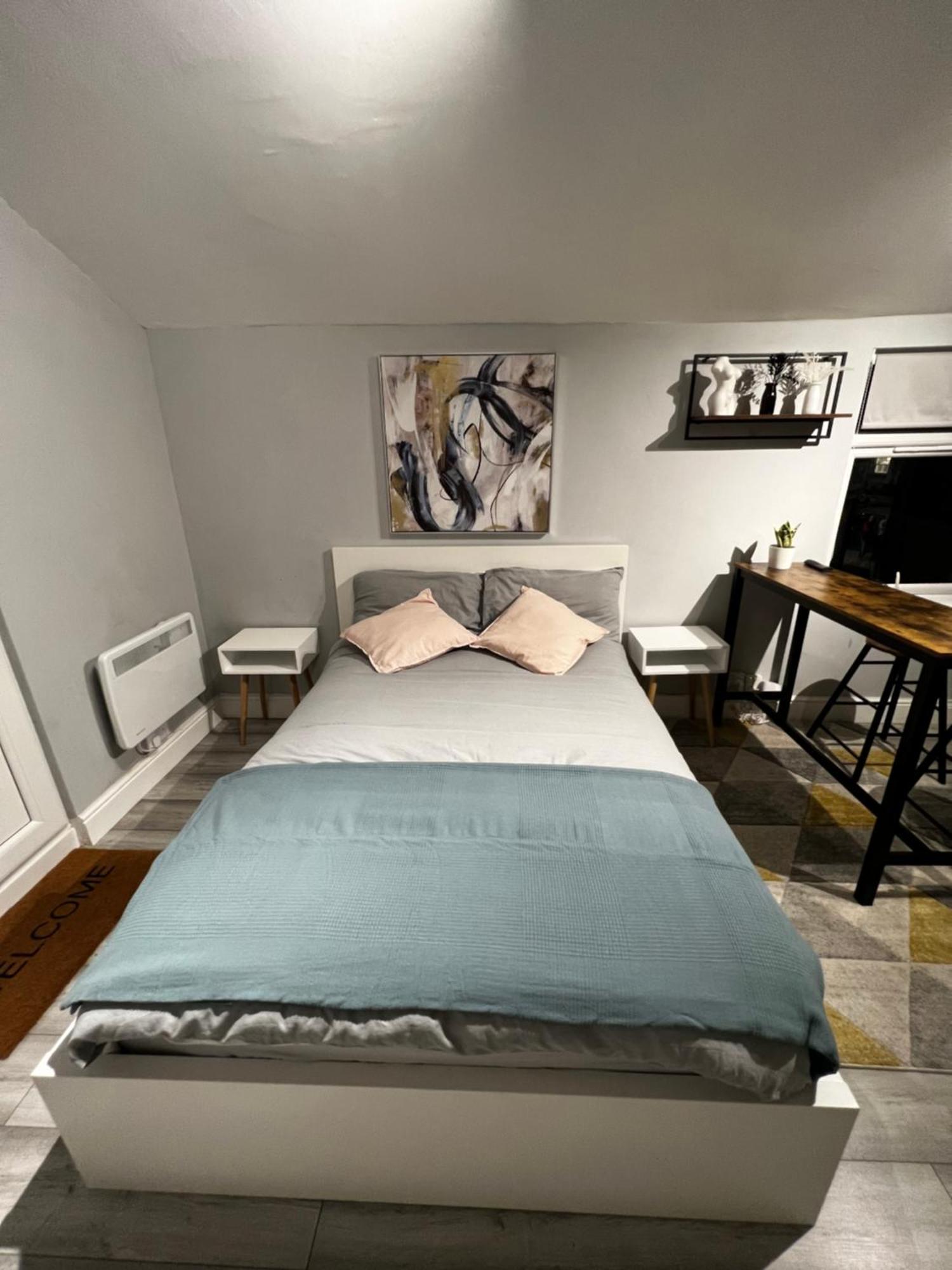 Dvm Escape Flat 2 Apartment