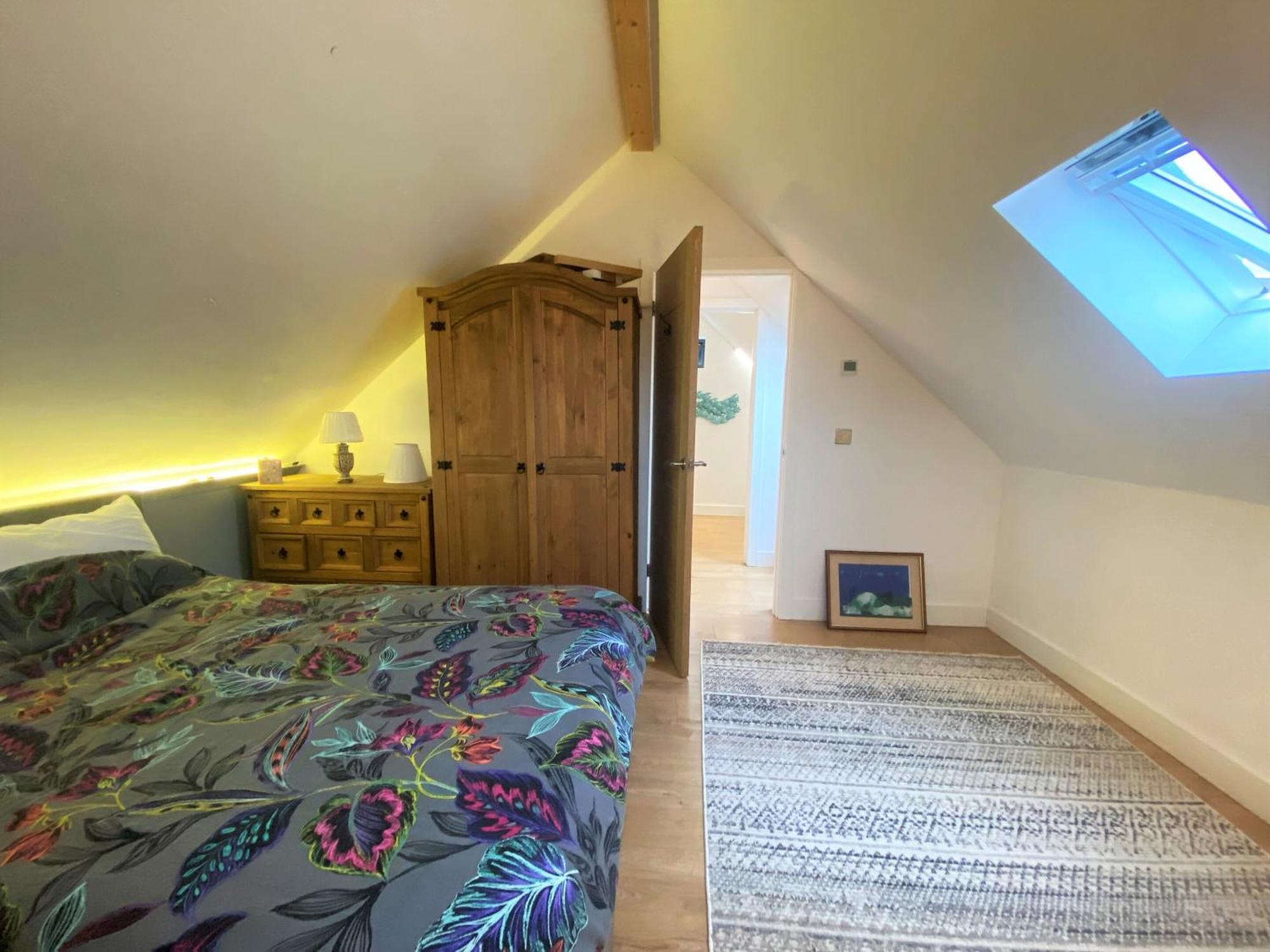 Contemporary Eco-home Near Harbourside *
