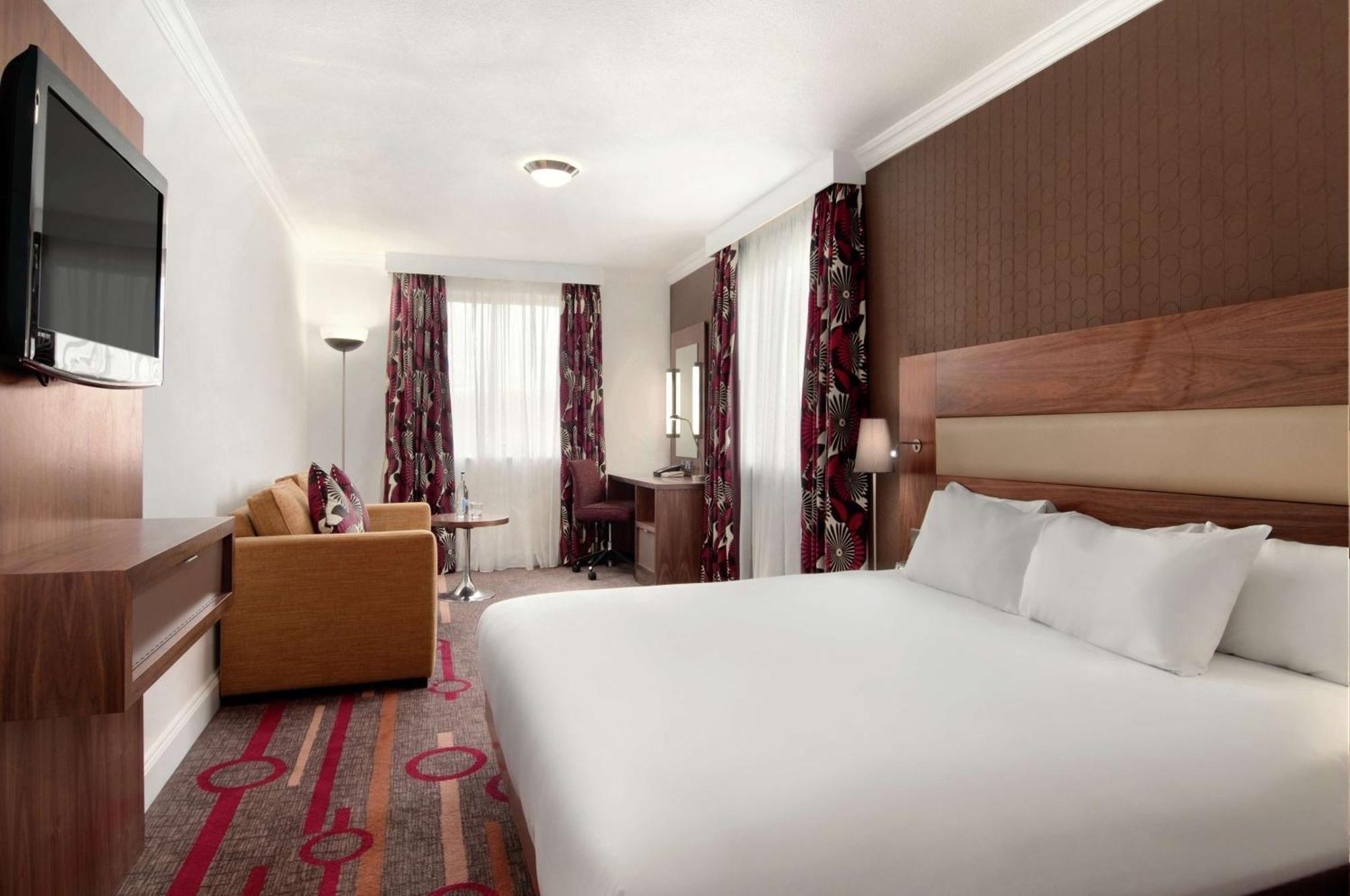 Doubletree By Hilton North Hotel 4*