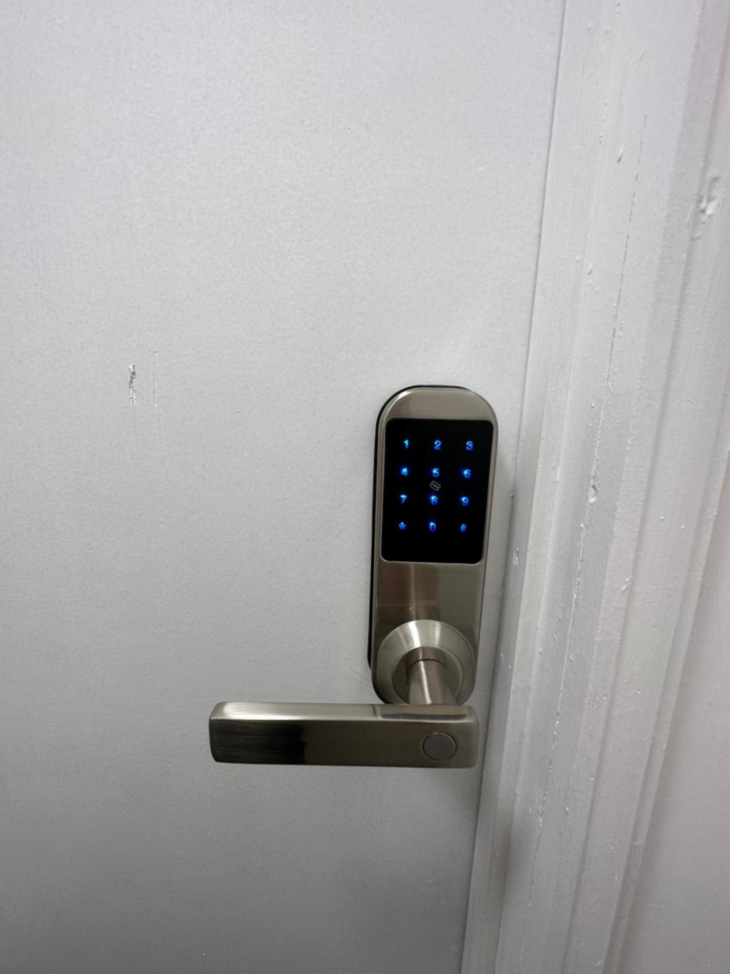 Dvm Escape Flat 3 Apartment