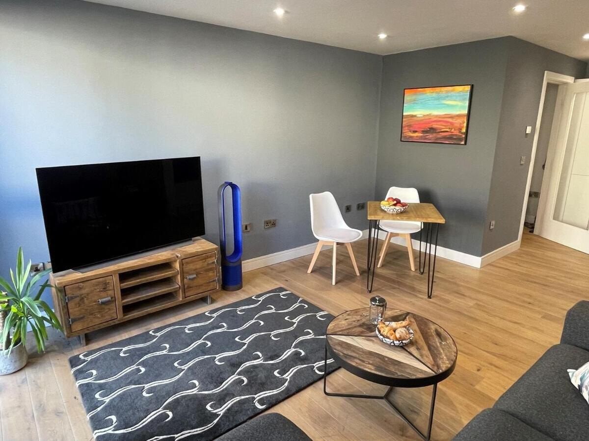 Apartment Harbourside Hideaway - Superb Flat With Terrace
