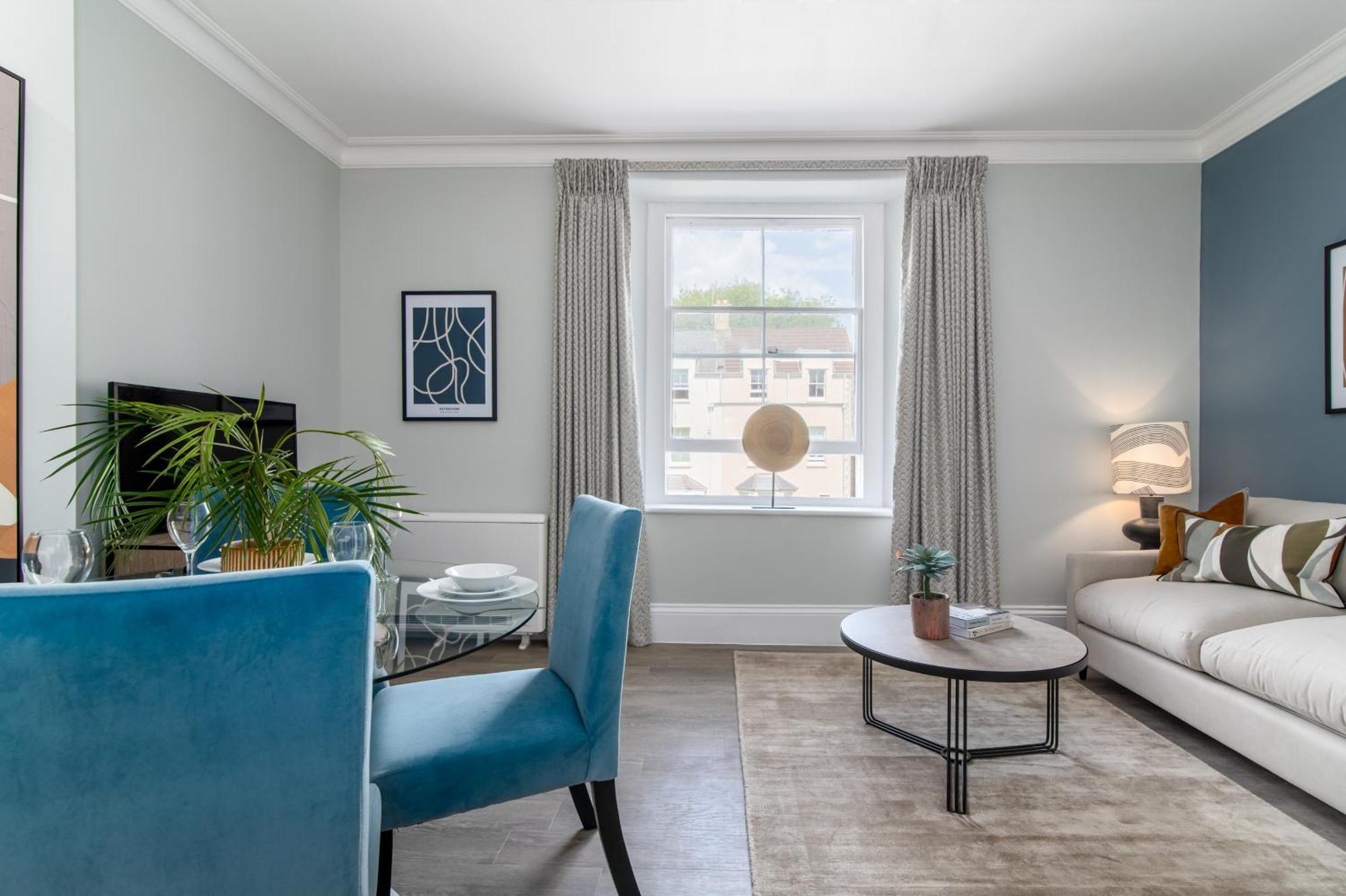 60 Queens Road * Bristol