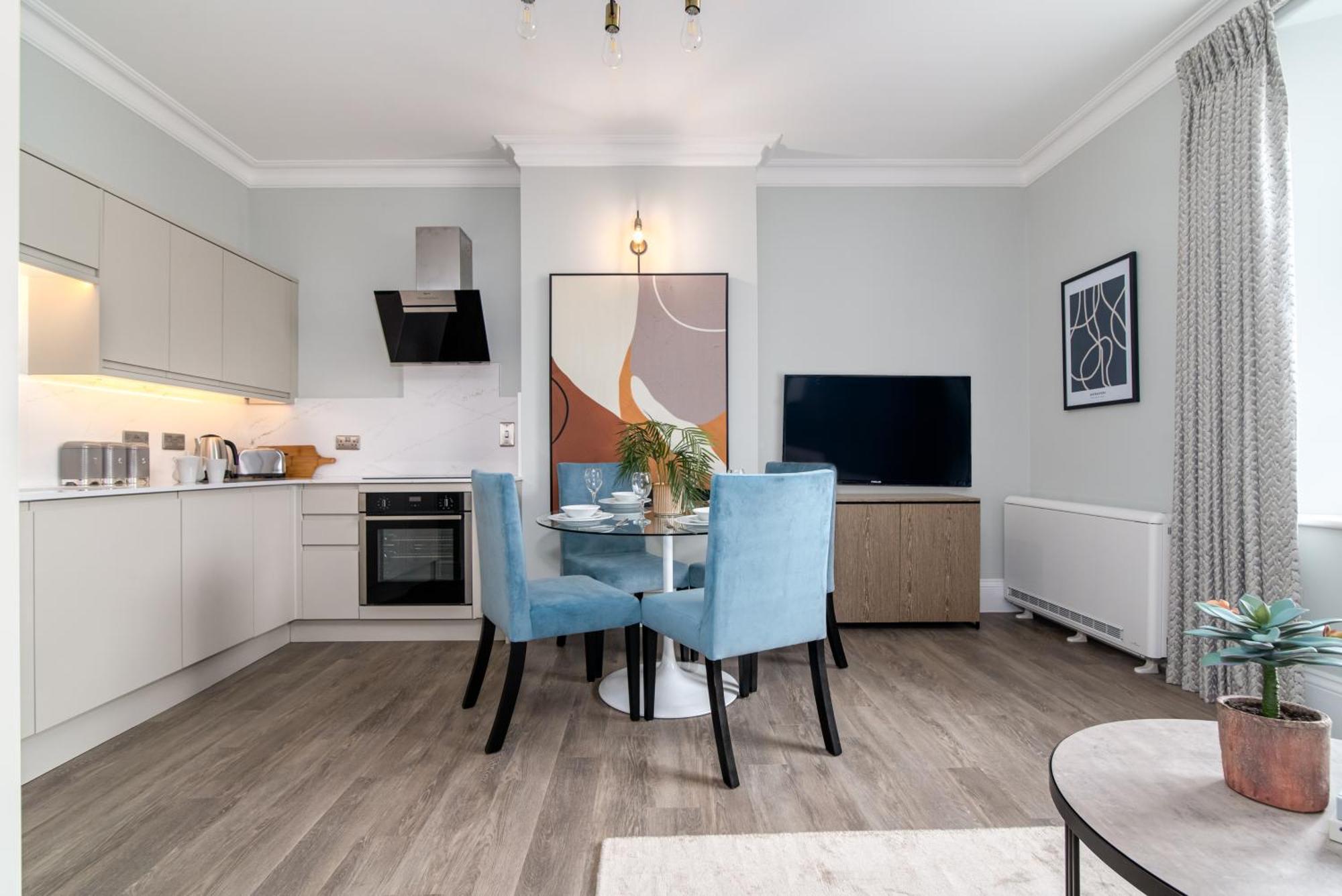 Apartment 60 Queens Road
