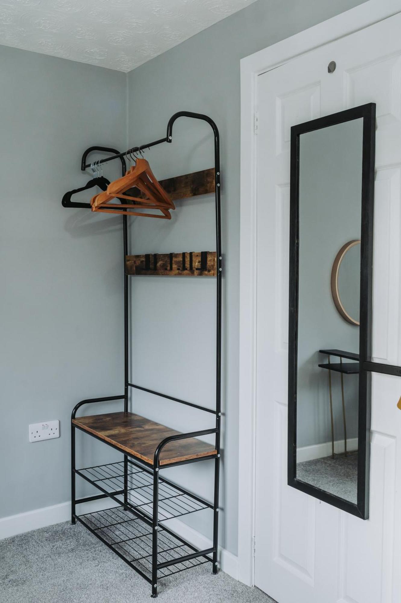 No10 - 2 Bedroom House With Private Garden And Parking Bristol