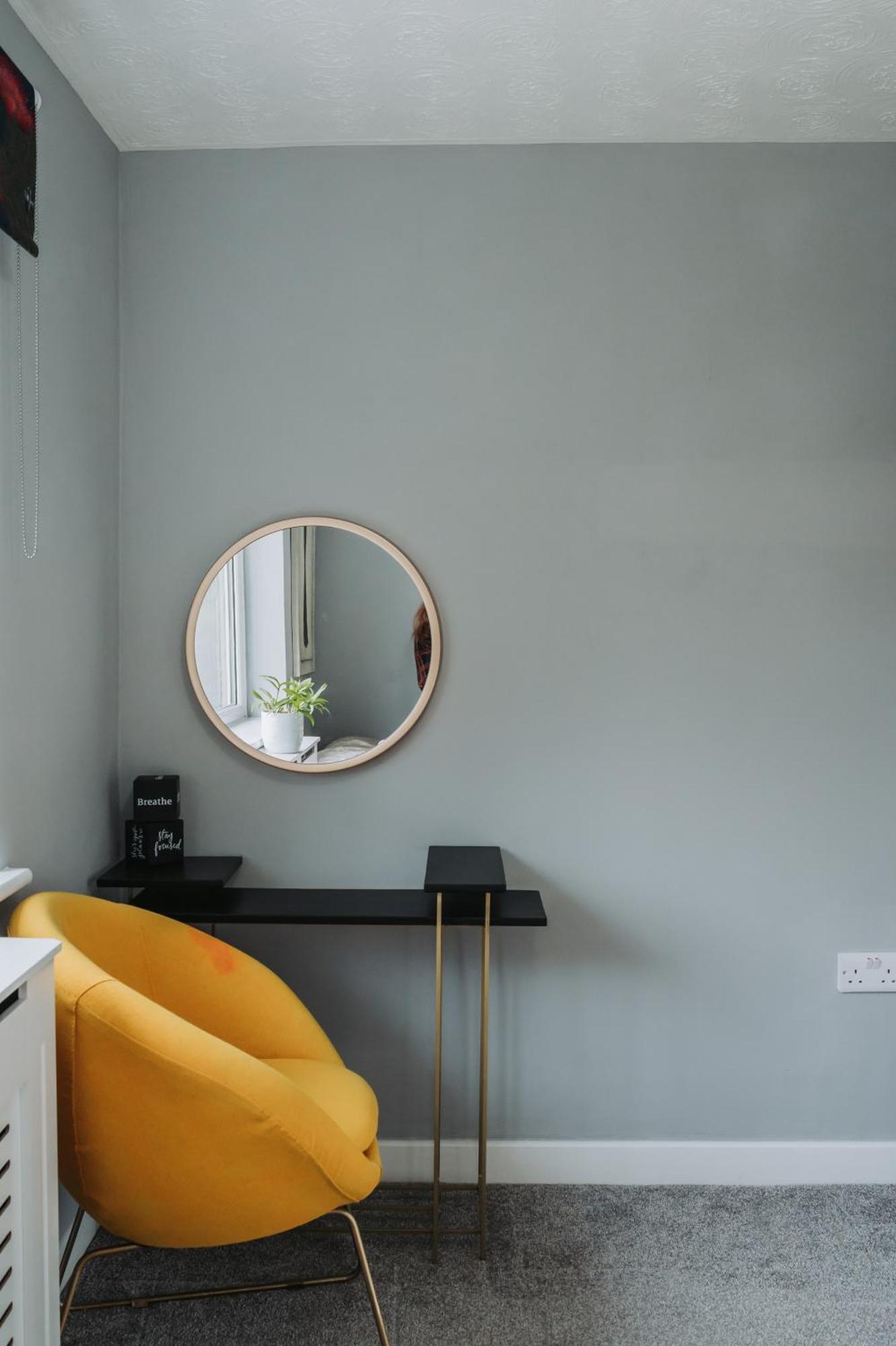 No10 - 2 Bedroom House With Private Garden And Parking Bristol