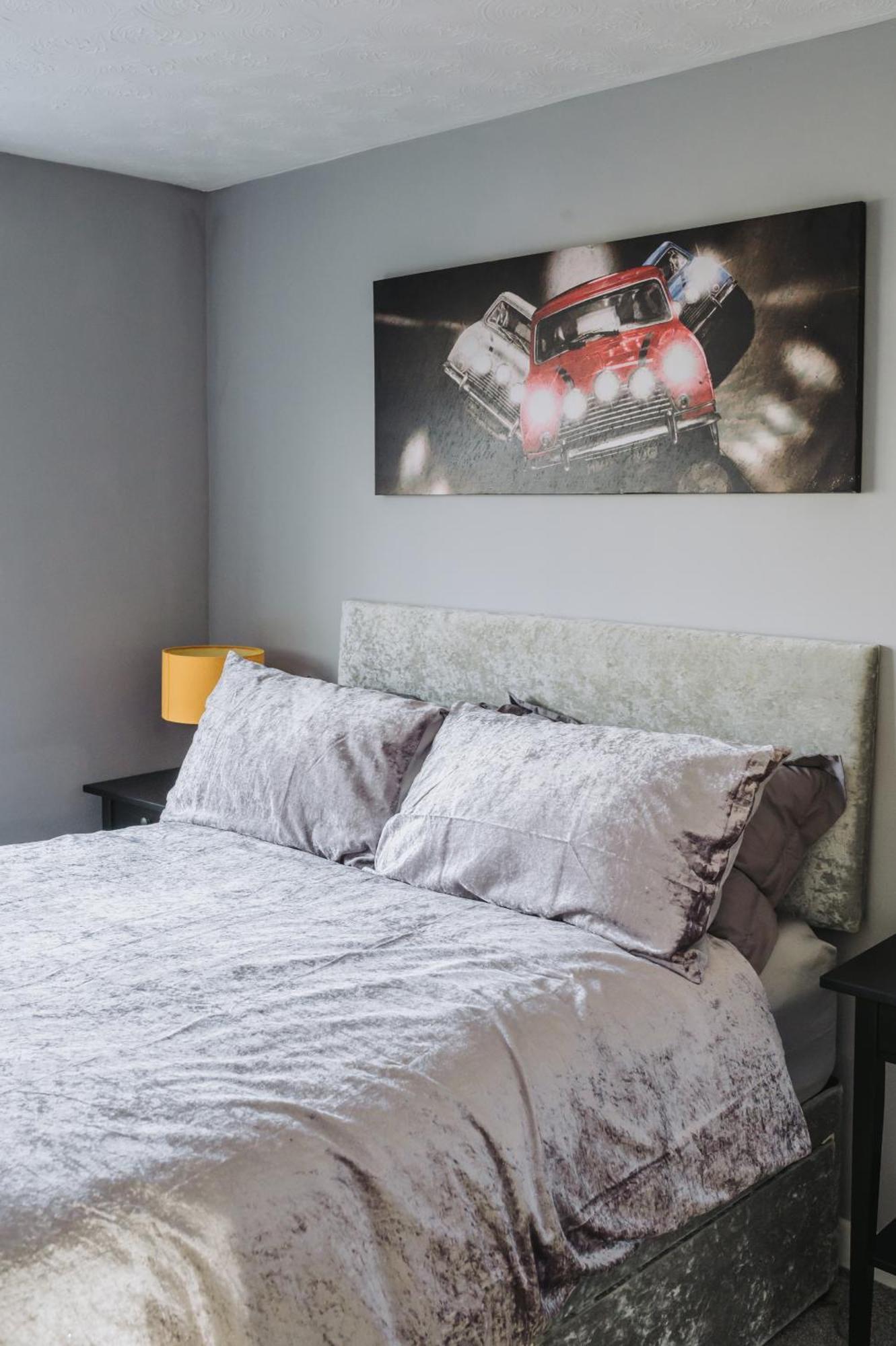 No10 - 2 Bedroom House With Private Garden And Parking Bristol
