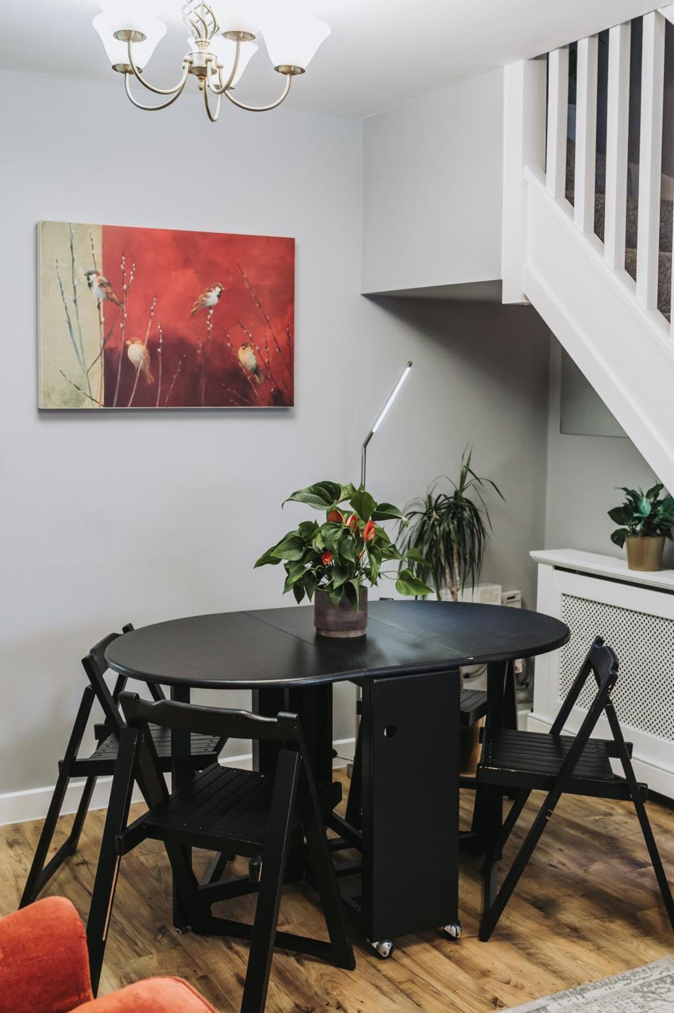 No10 - 2 Bedroom House With Private Garden And Parking * Bristol