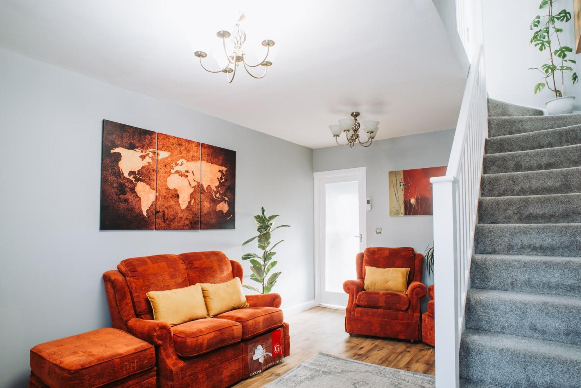 No10 - 2 Bedroom House With Private Garden And Parking * Bristol